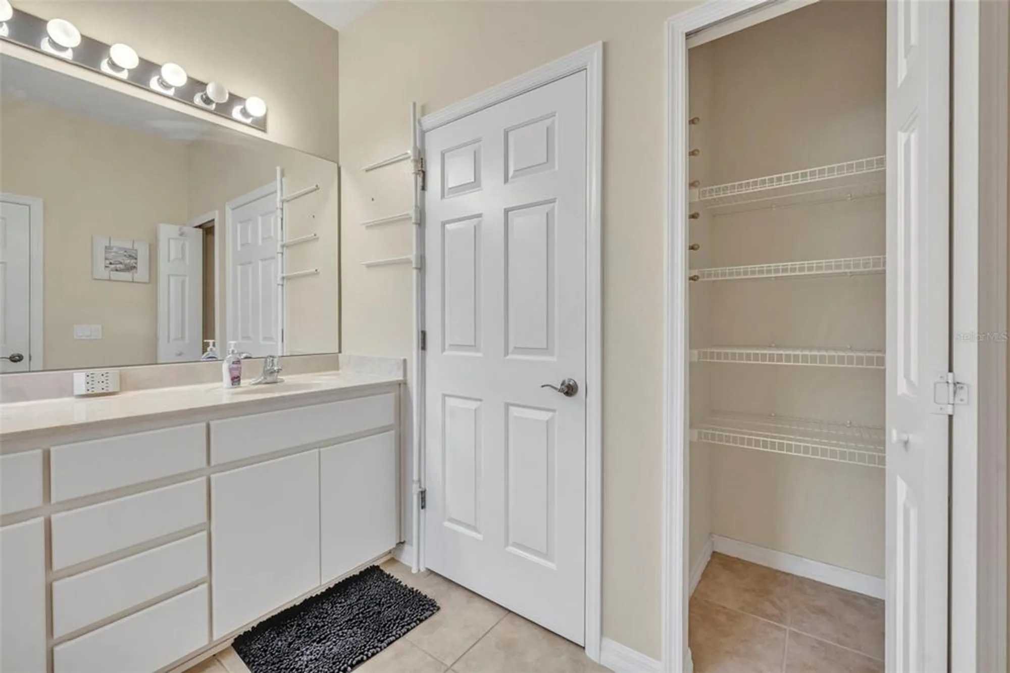 Property Slideshow image 30 of 52 | 5837 bounty cir, Tavares, FL, 32778