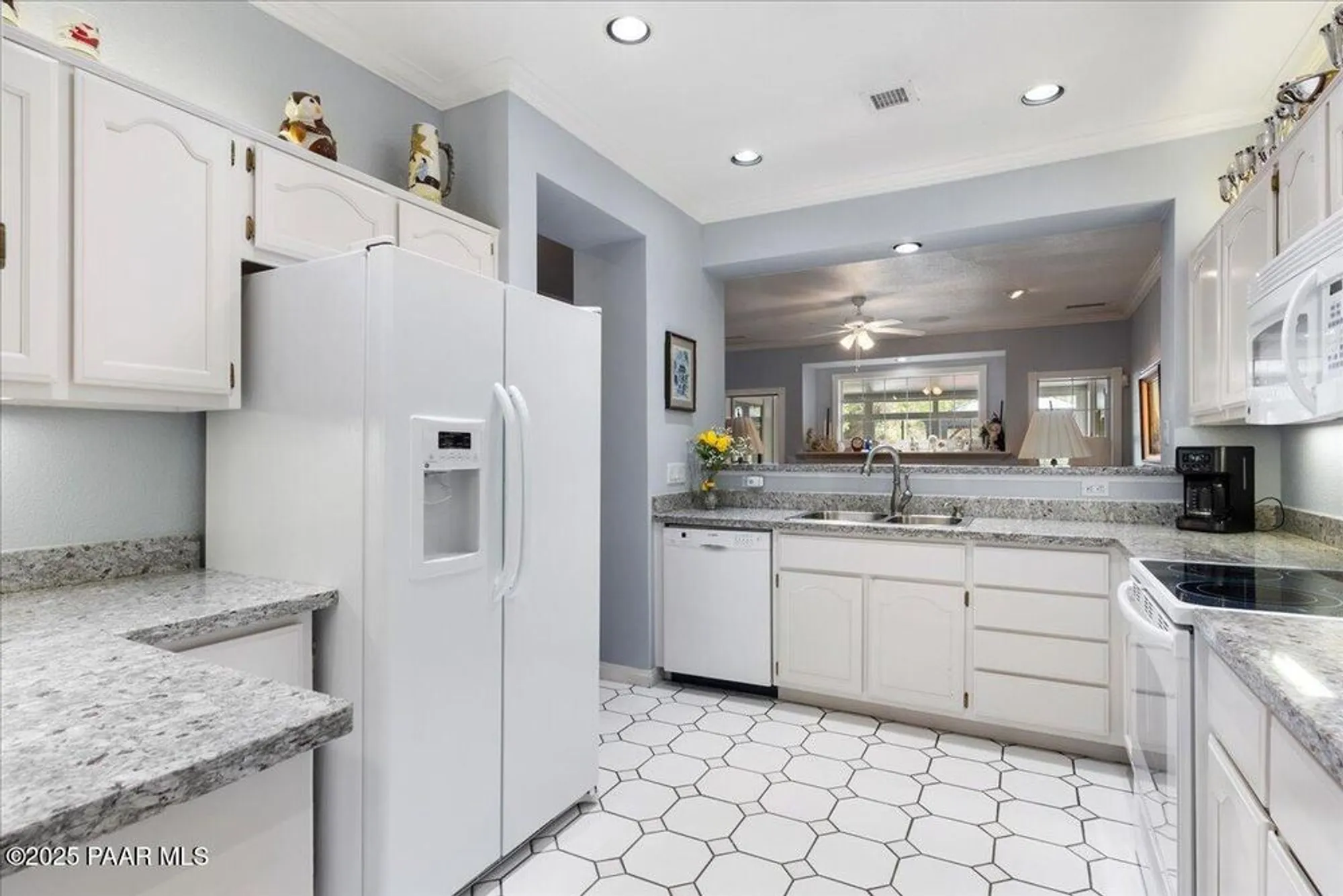 Property Slideshow image 25 of 44 | 1816 bond cir, Prescott Valley, AZ, 86314