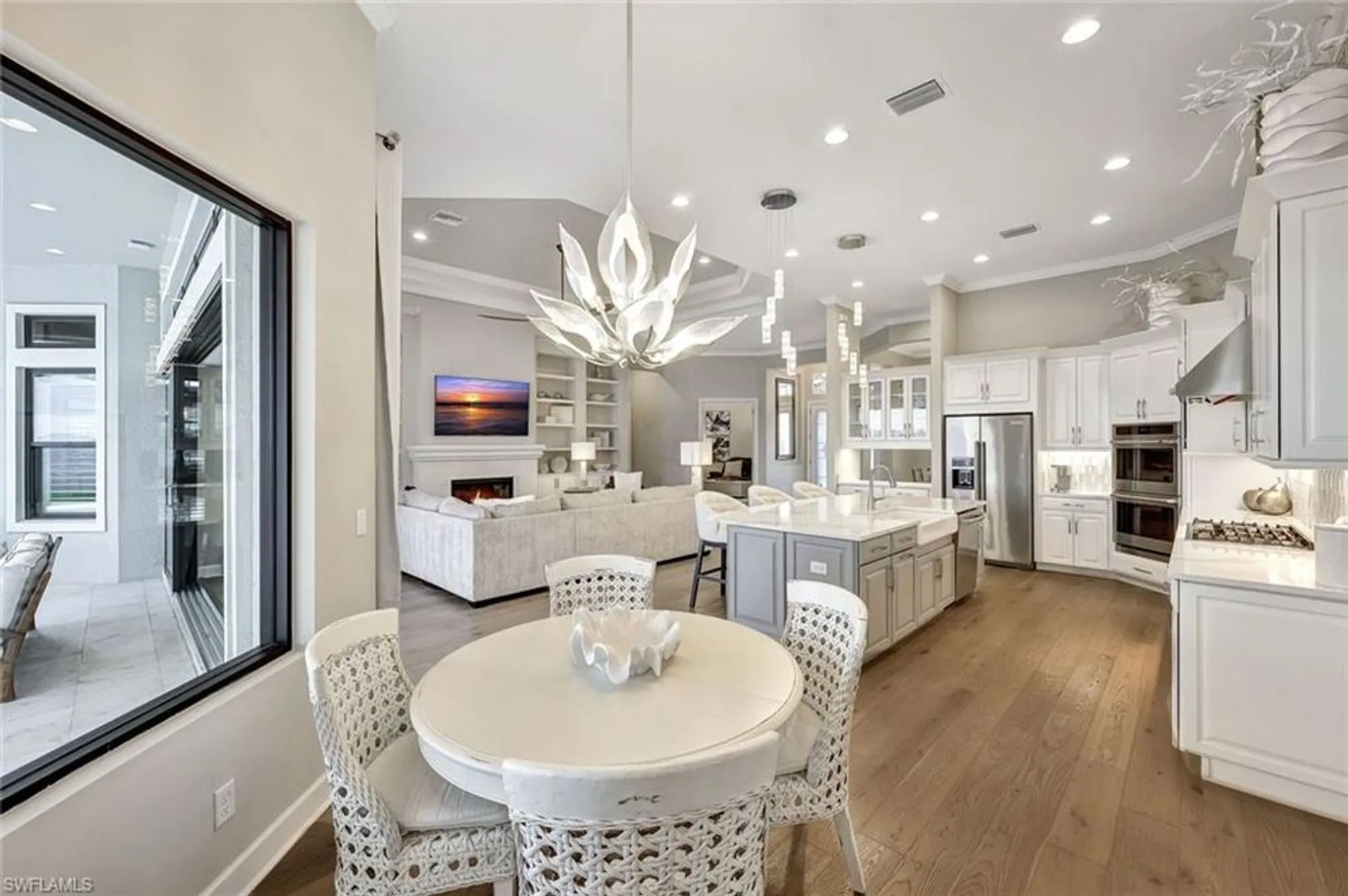 Property Slideshow image 13 of 50 | 11451 venetian lagoon dr, Fort Myers, FL, 33913