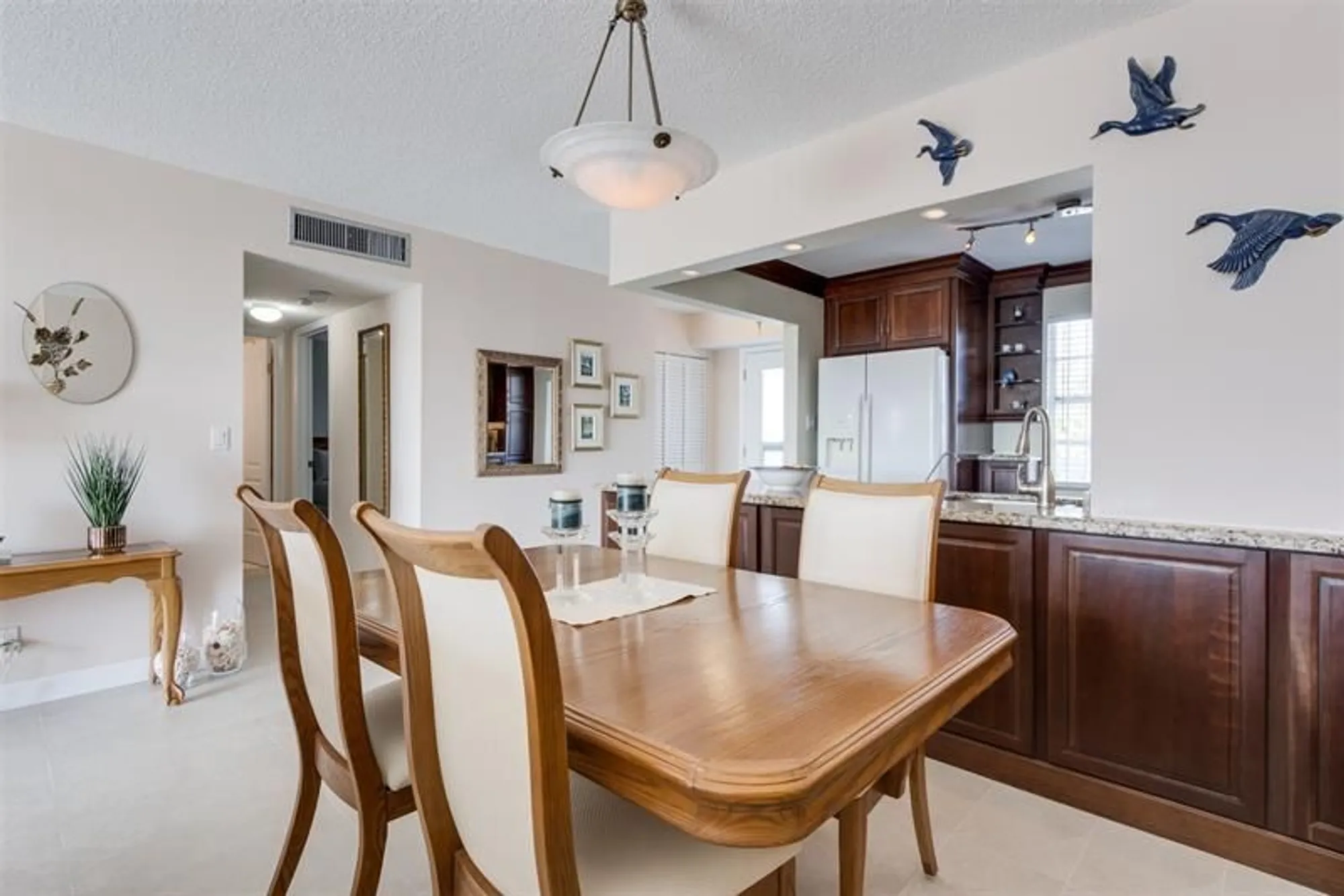 Property Slideshow image 14 of 42 | 414 se 10th st 302, Dania Beach, FL, 33004