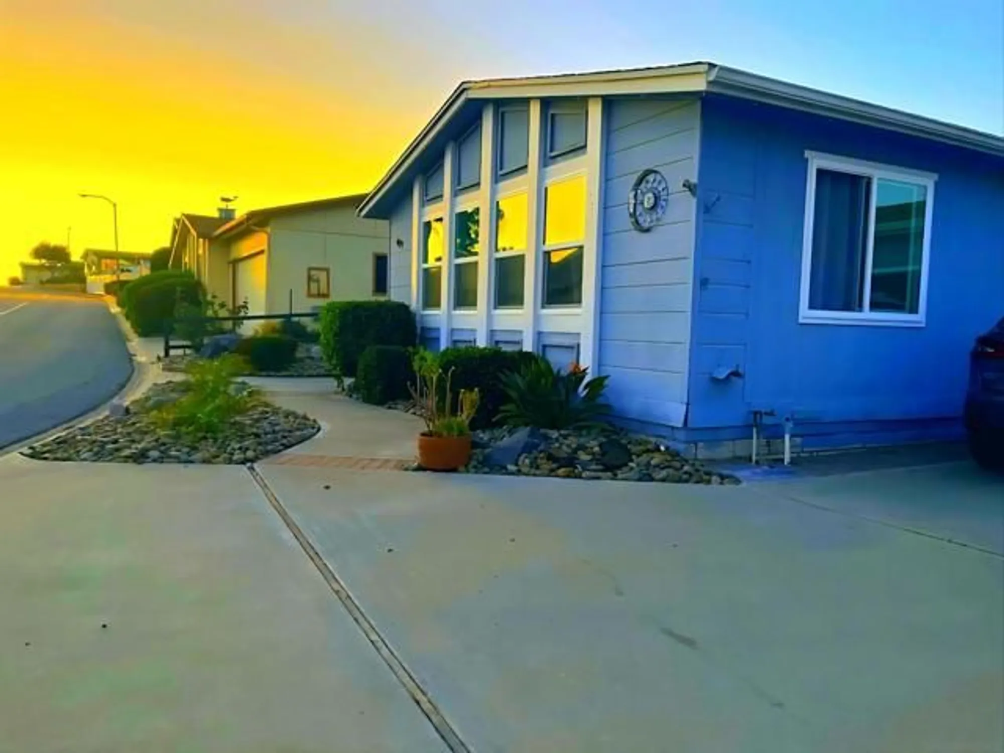 Property Slideshow image 4 of 5 | 629 via santiago, Vista, CA, 92081