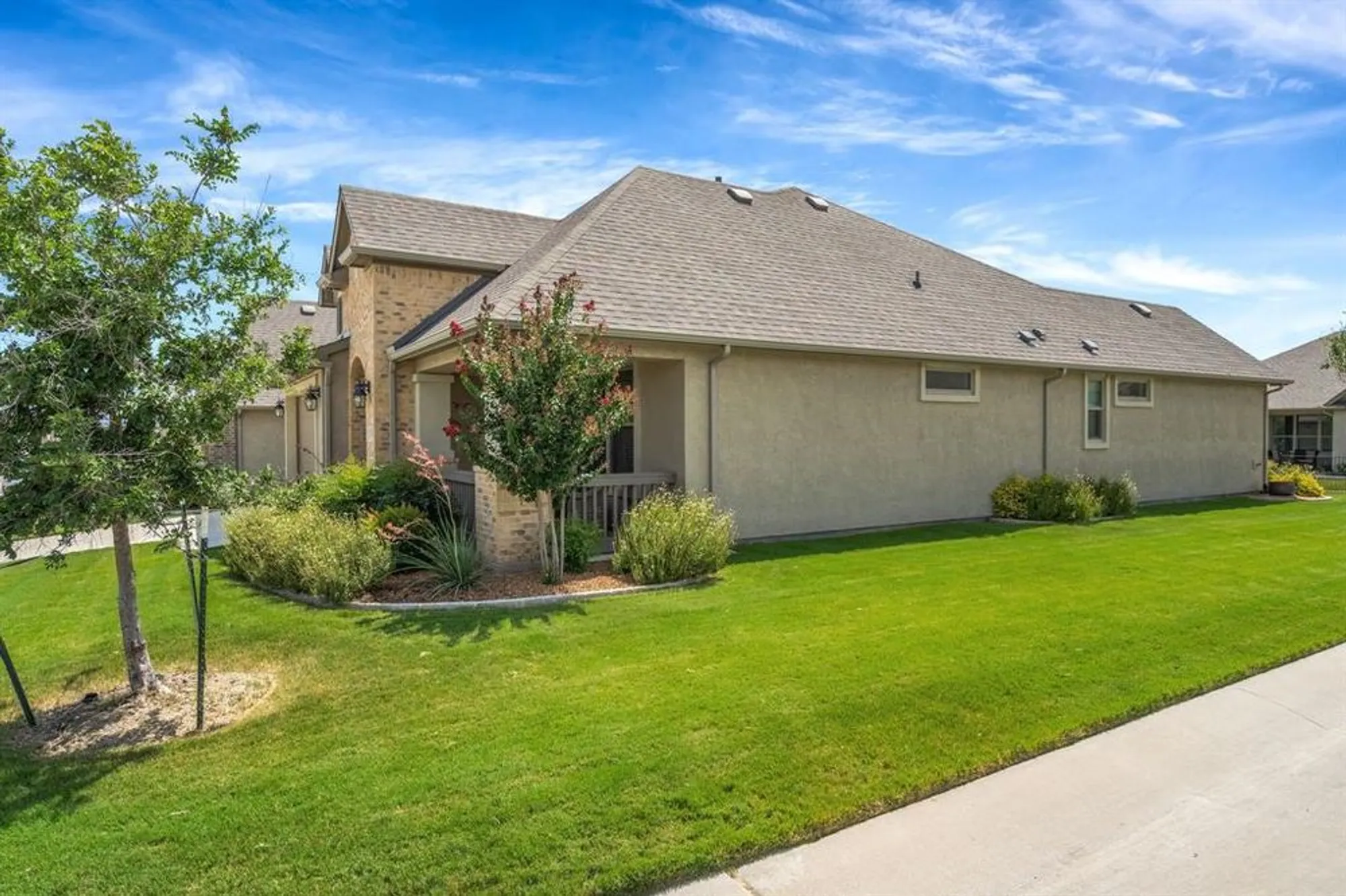 Property Slideshow image 3 of 32 | 9625 heartwood dr, Denton, TX, 76207