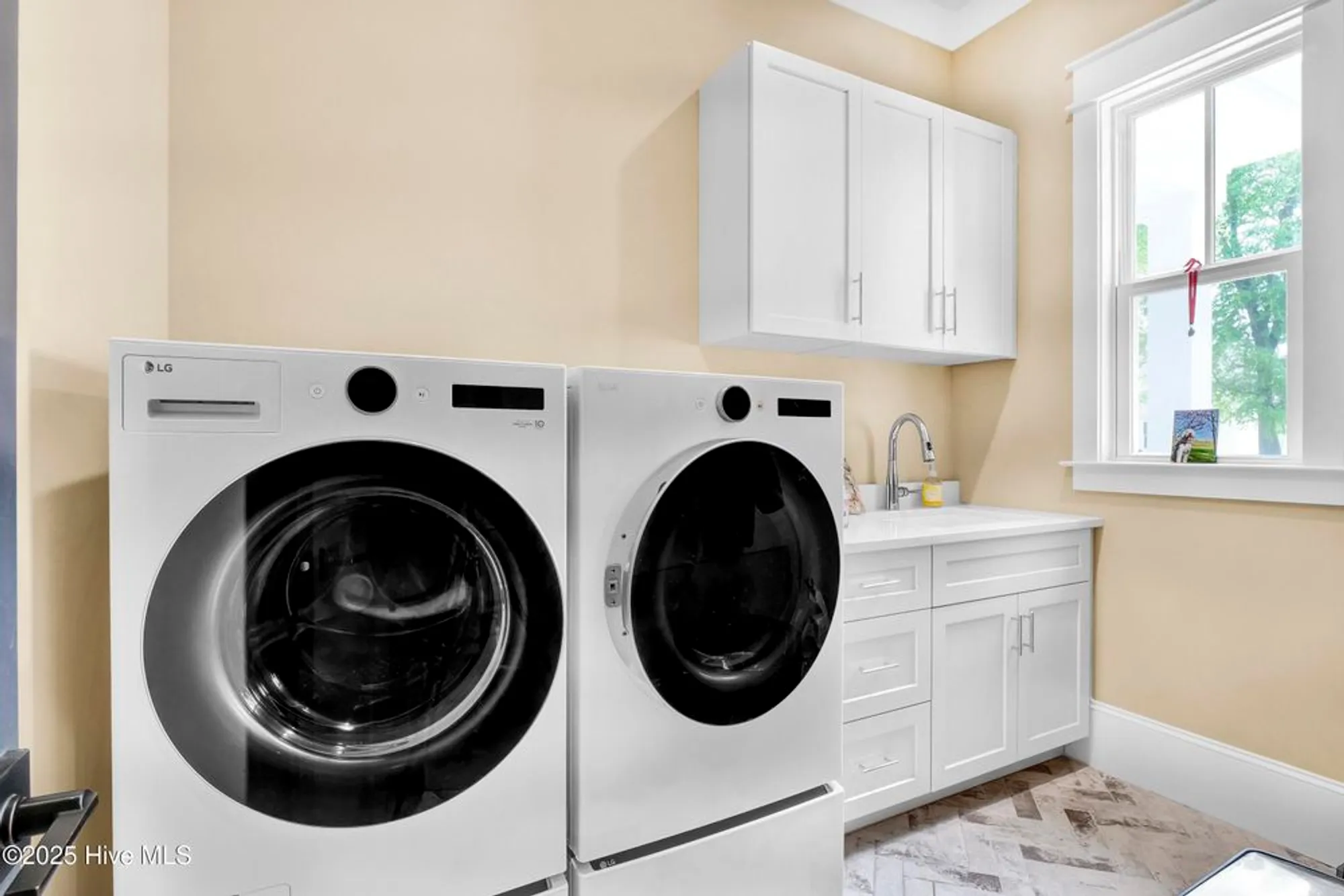 Property Slideshow image 40 of 112 | 3722 white cliffs dr, Castle Hayne, NC, 28429