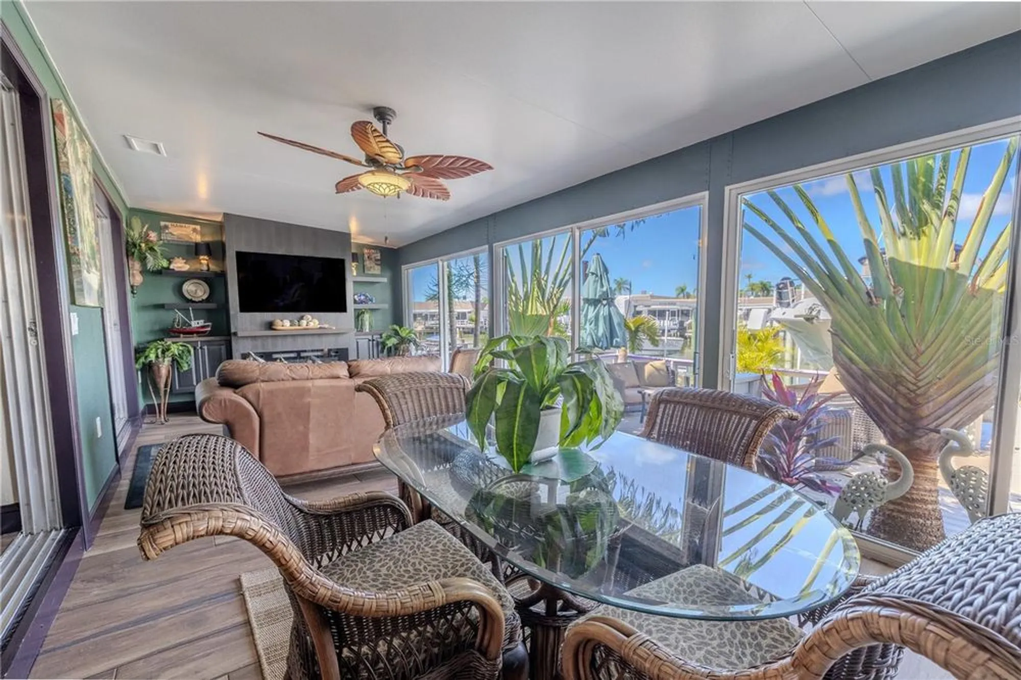 Property Slideshow image 7 of 64 | 345 boca ciega point blvd, Saint Petersburg, FL, 33708