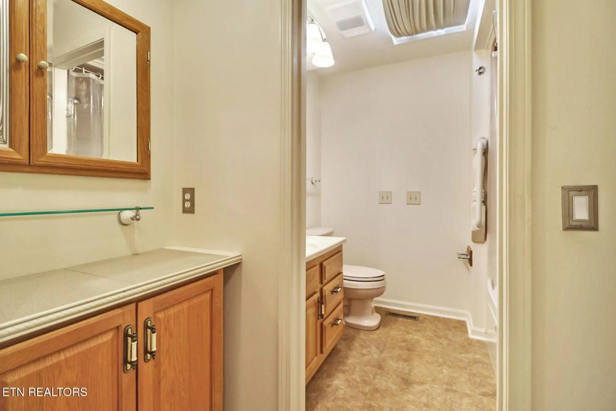 Property Slideshow image 17 of 54 | 104 flossmoor cir, Crossville, TN, 38558