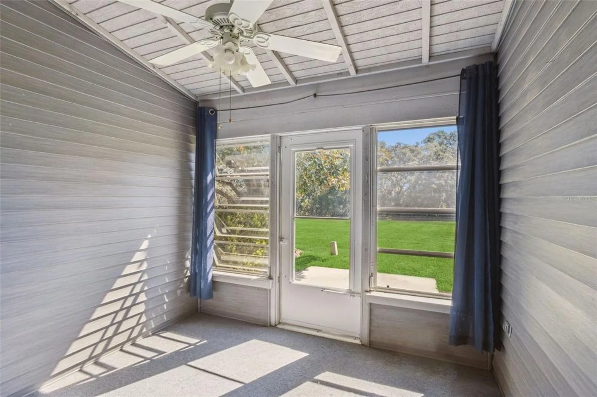 Property Slideshow image 30 of 82 | 26755 cash ct, Leesburg, FL, 34748