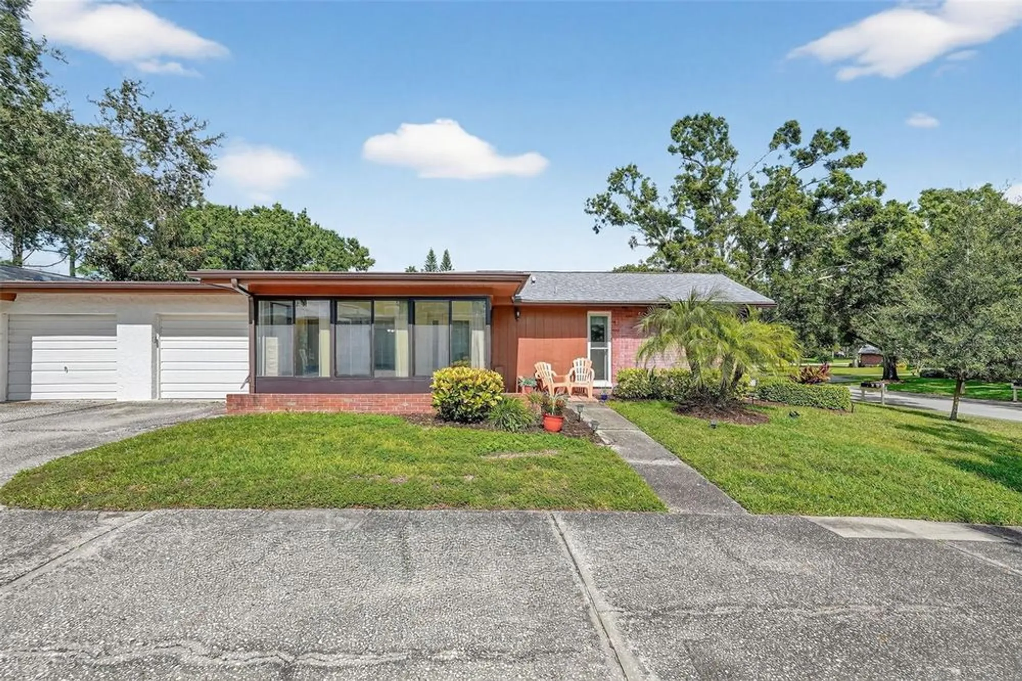 Property Slideshow image 5 of 30 | 2320 shelly dr b, Palm Harbor, FL, 34684