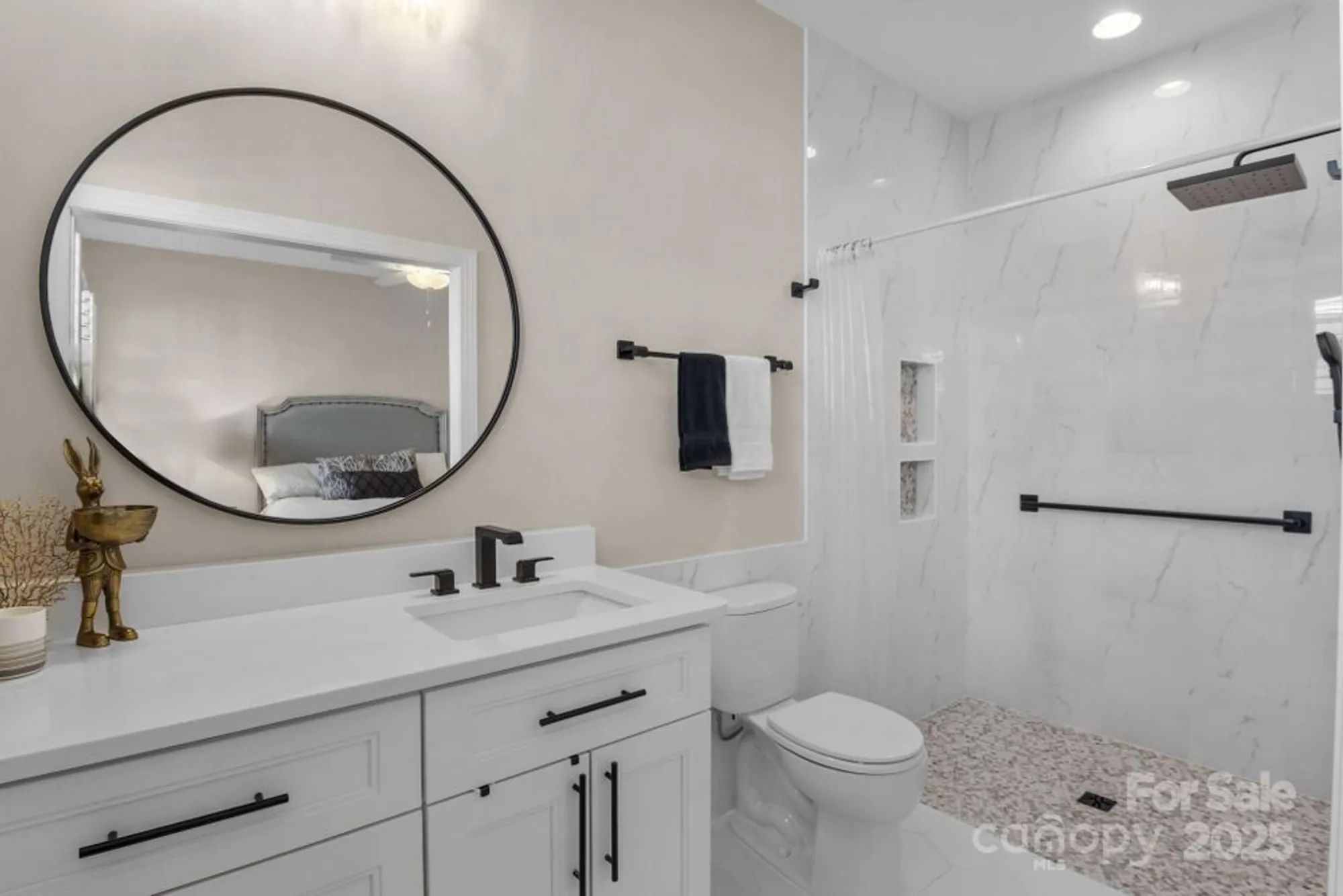 Property Slideshow image 12 of 26 | 17925 coulter pkwy, Cornelius, NC, 28031