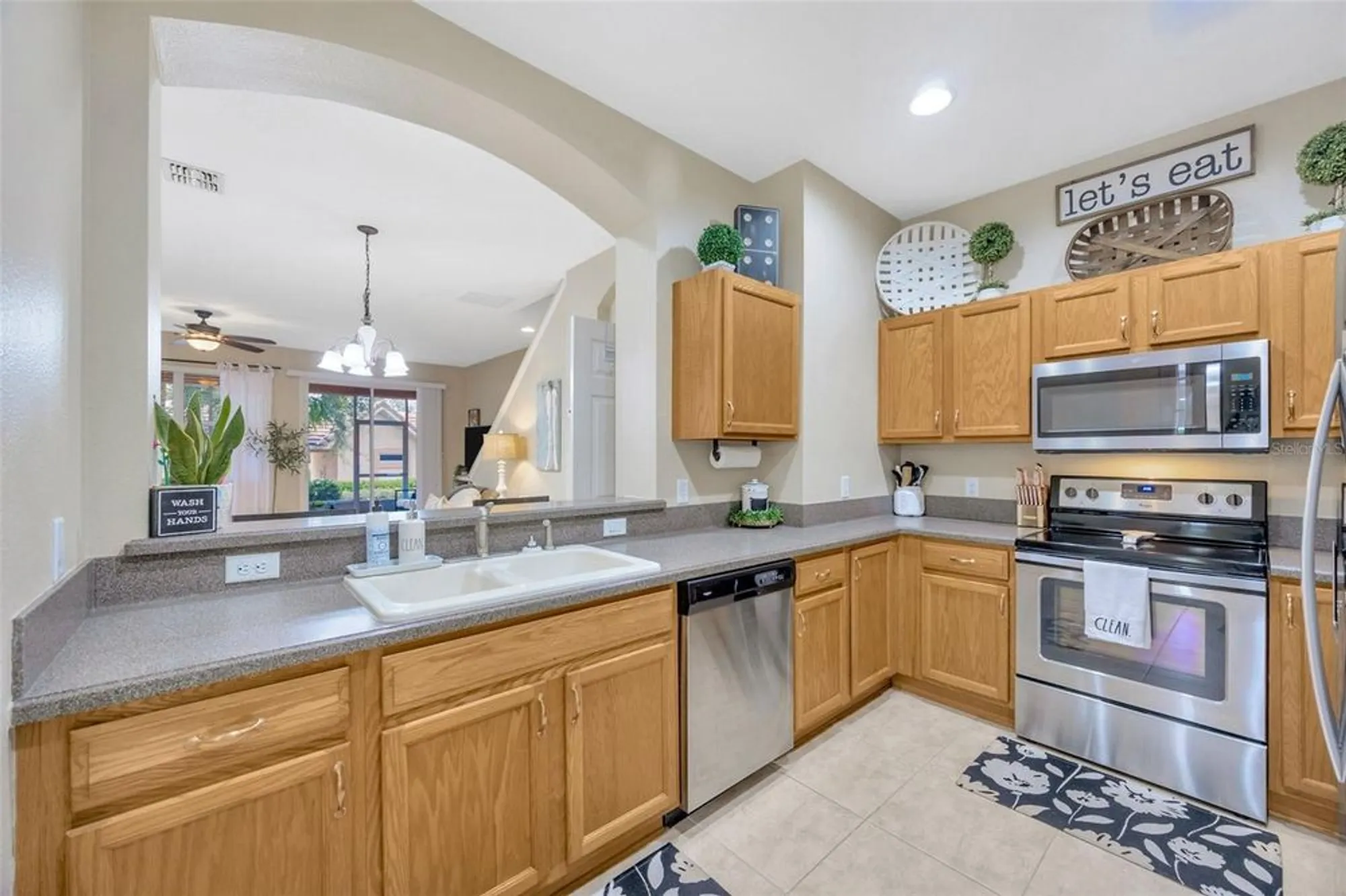 Property Slideshow image 4 of 56 | 1685 w spring meadow loop, Lecanto, FL, 34461