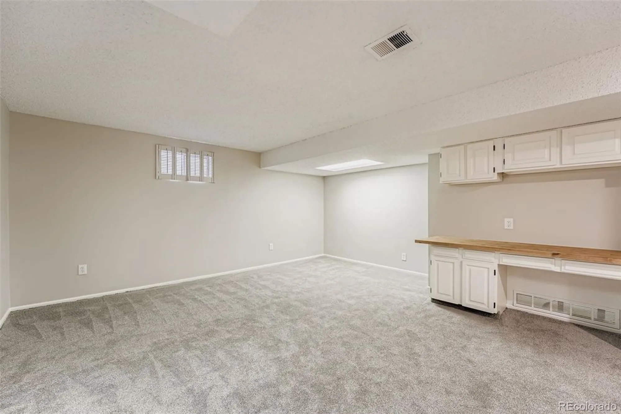 Property Slideshow image 17 of 22 | 2800 s heather gardens way b, Aurora, CO, 80014