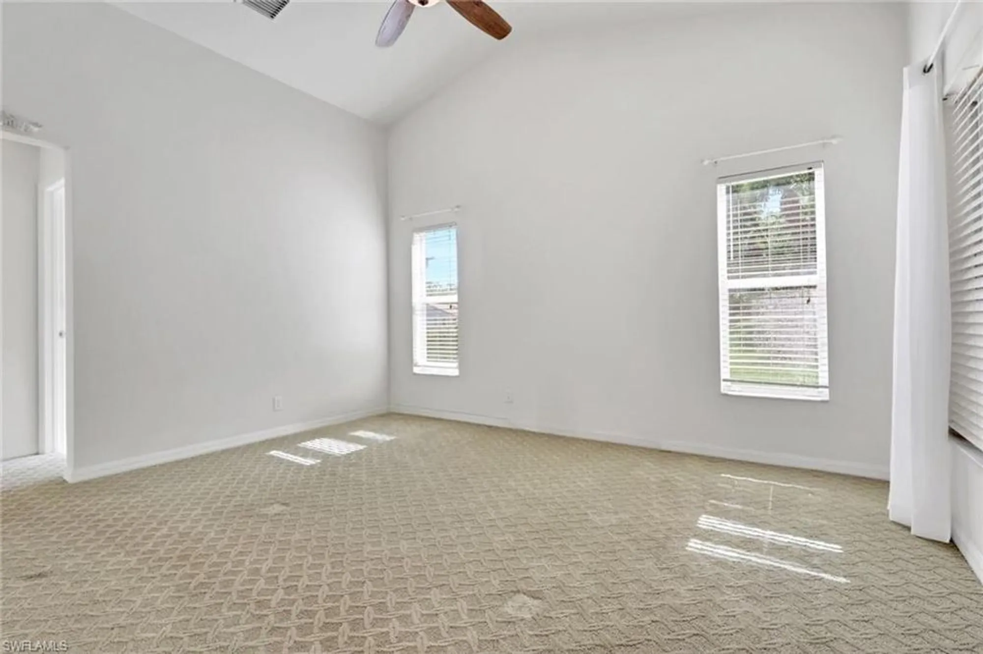 Property Slideshow image 13 of 49 | 8896 cascades isle blvd, Estero, FL, 33928