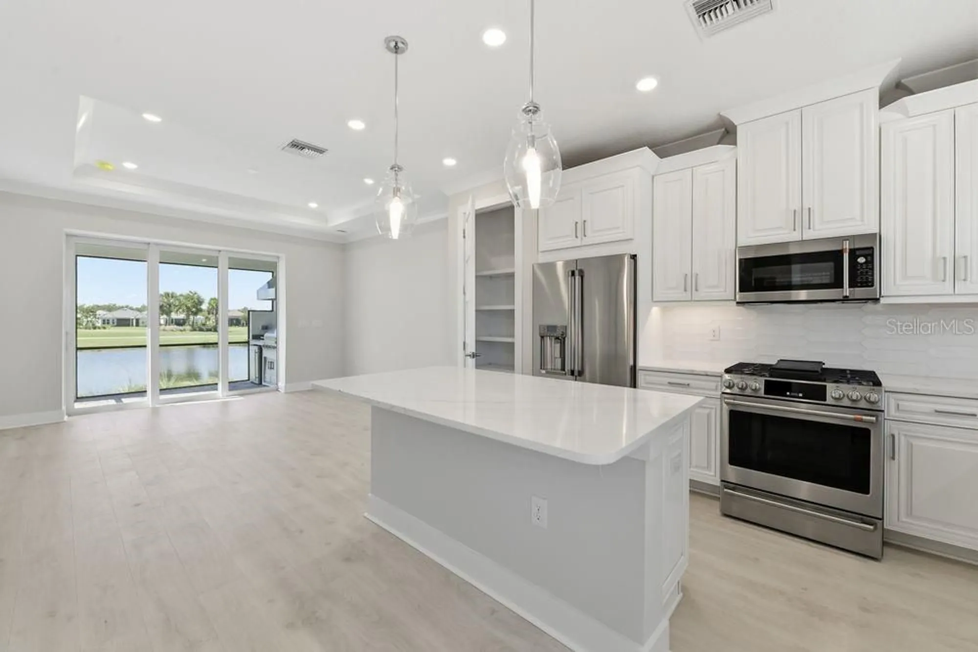 Property Slideshow image 11 of 51 | 4054 santa caterina blvd # 9101, Bradenton, FL, 34211