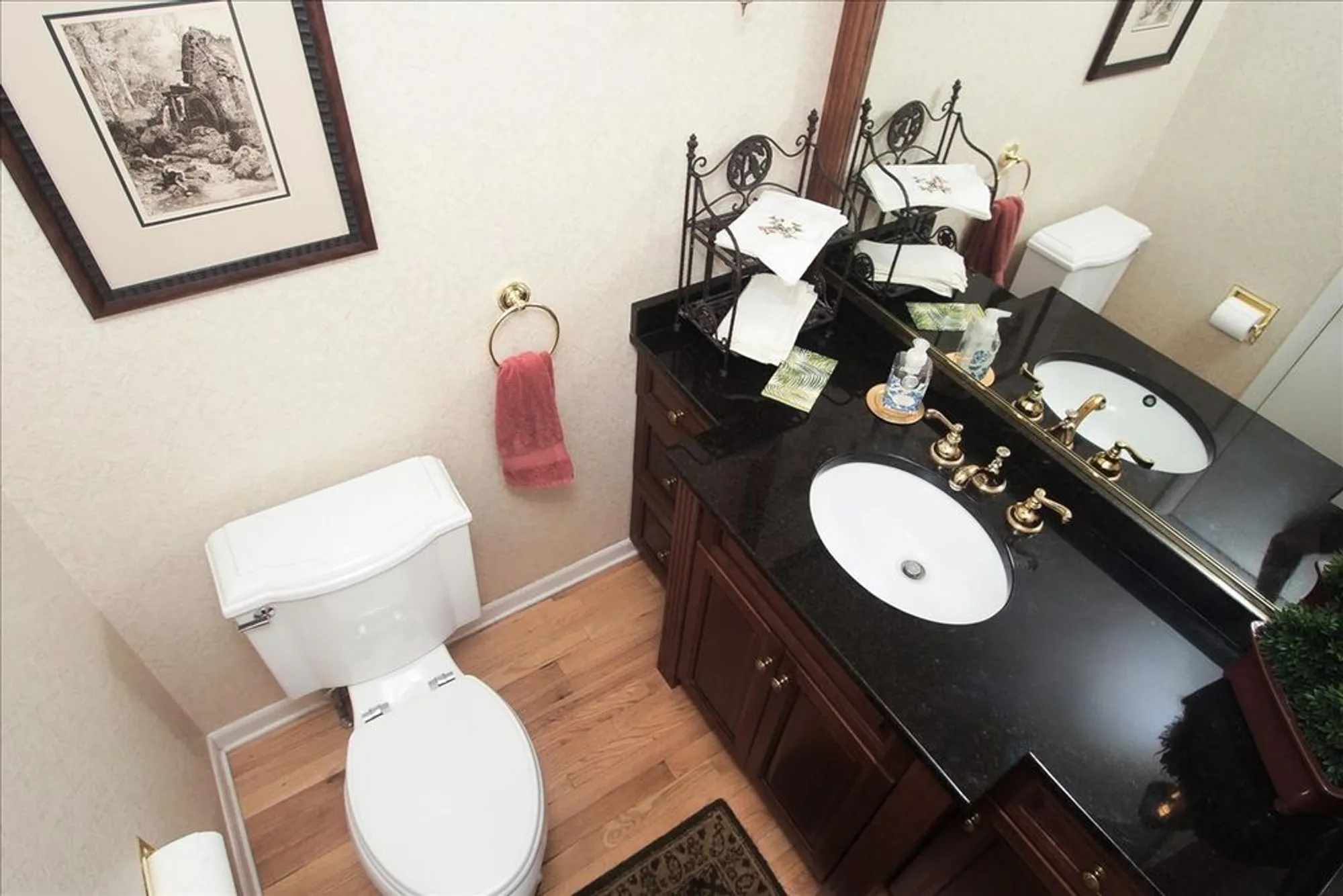 Property Slideshow image 18 of 54 | 660 old barn rd # f-24, Lake Barrington, IL, 60010