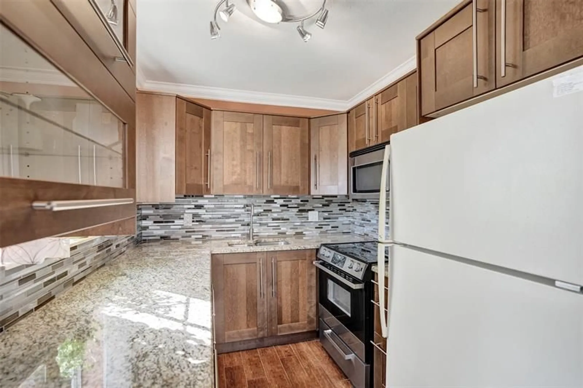 Property Slideshow image 5 of 48 | 3322 cynthia ln apt 112, Lake Worth Beach, FL, 33461