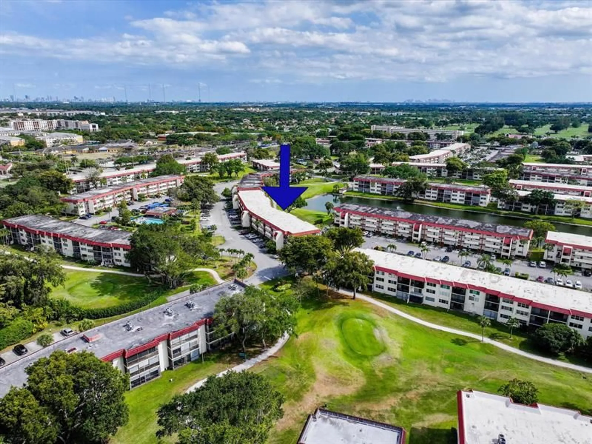 Property Slideshow image 6 of 33 | 311 s hollybrook dr apt 104, Pembroke Pines, FL, 33025