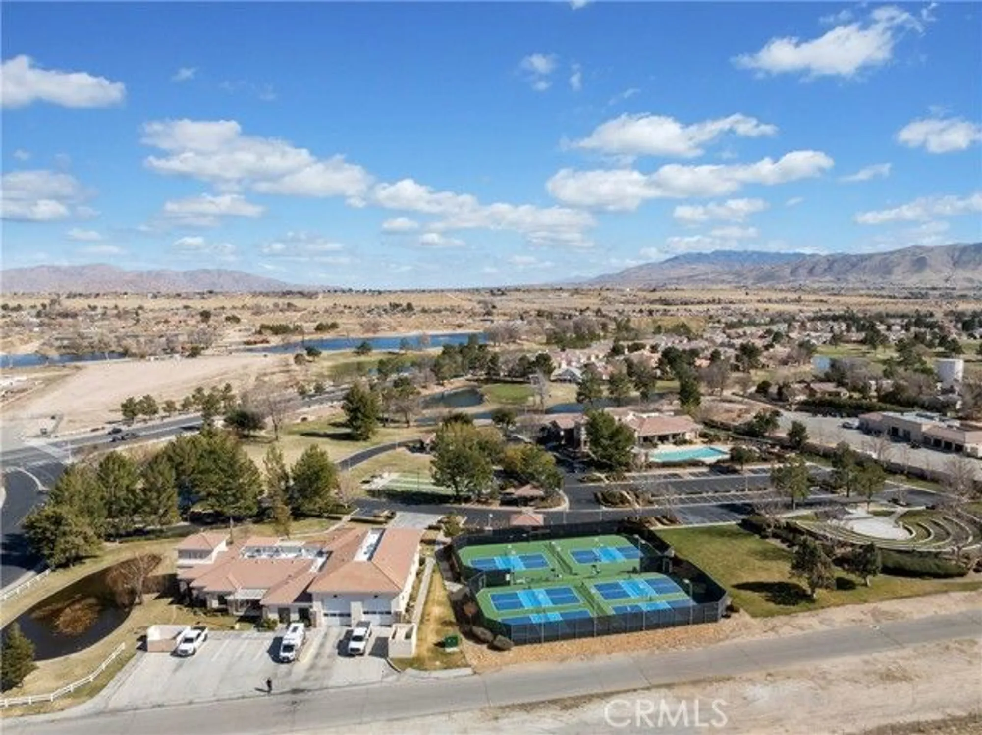 Property Slideshow image 34 of 38 | 19301 galloping hill rd, Apple Valley, CA, 92308