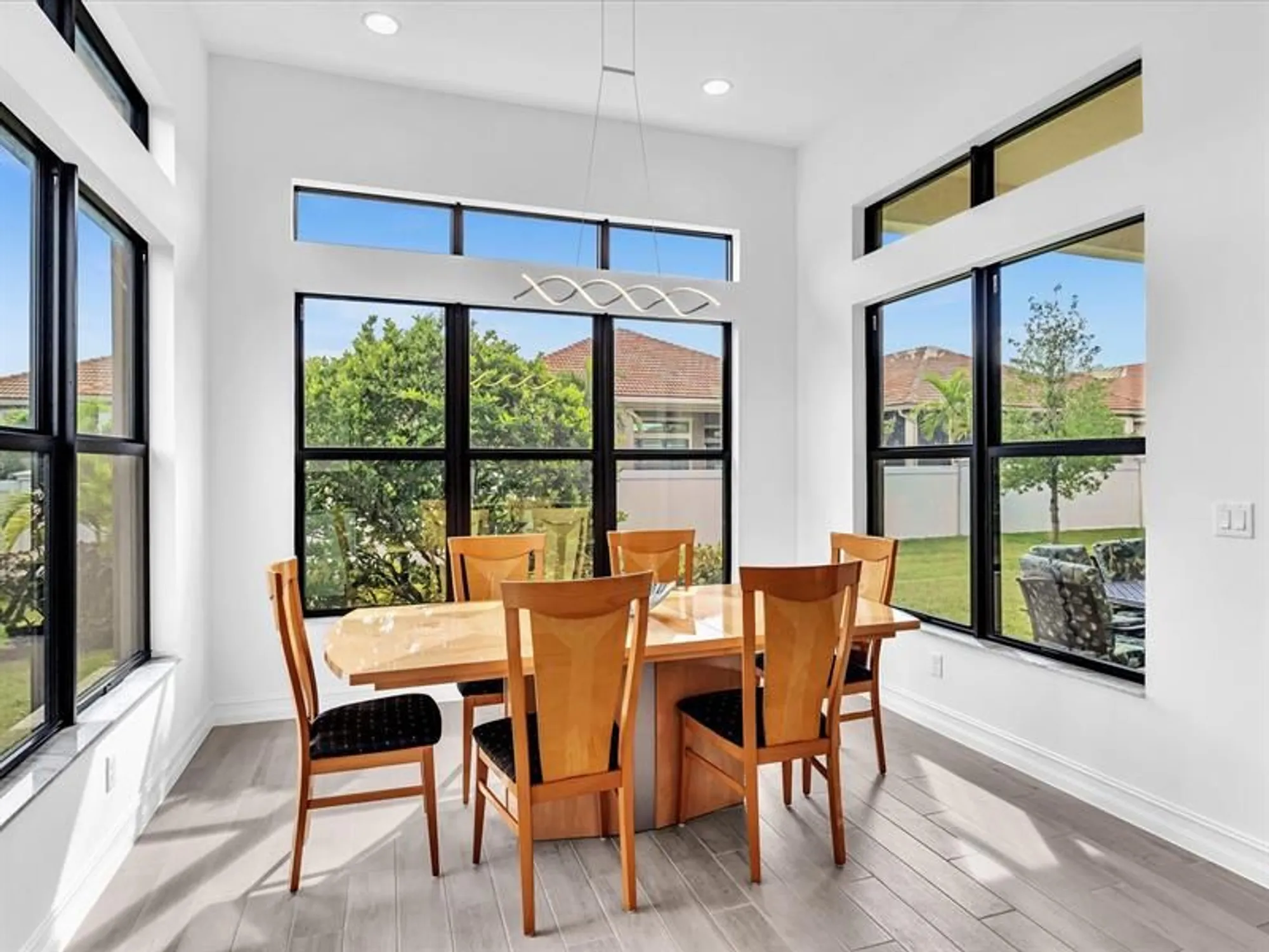 Property Slideshow image 17 of 98 | 8928 bastille cir e, Parkland, FL, 33076