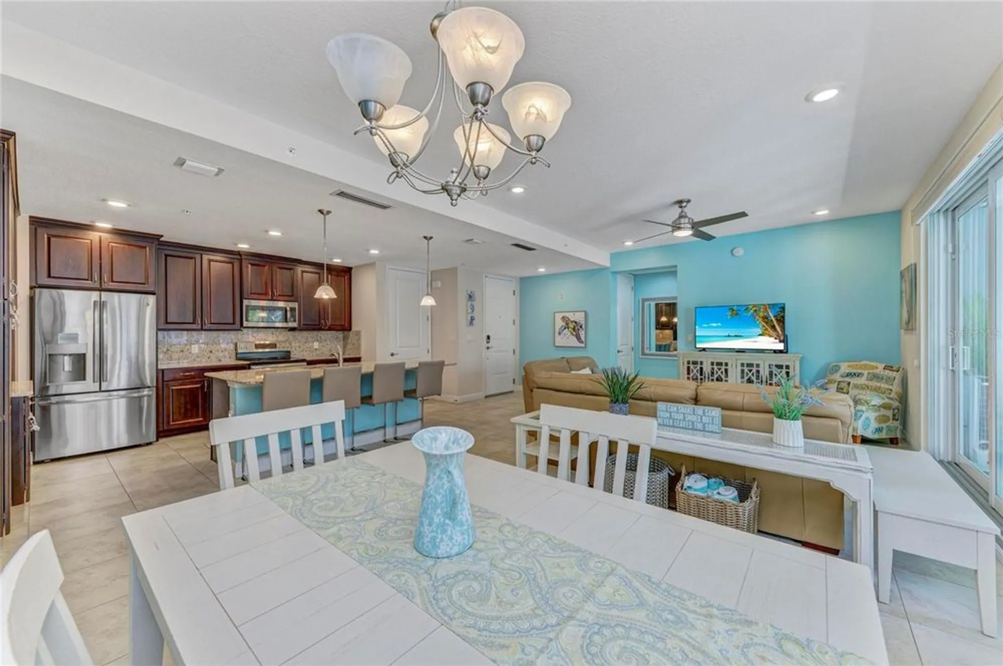 Property Slideshow image 11 of 100 | 391 aruba cir unit 101, Bradenton, FL, 34209