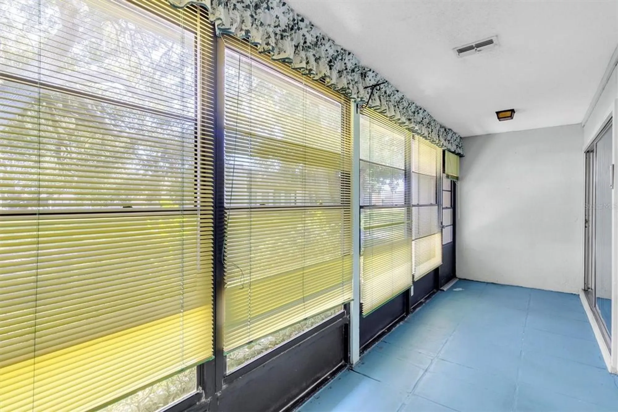 Property Slideshow image 23 of 59 | 11204 pembridge ct 4, Port Richey, FL, 34668