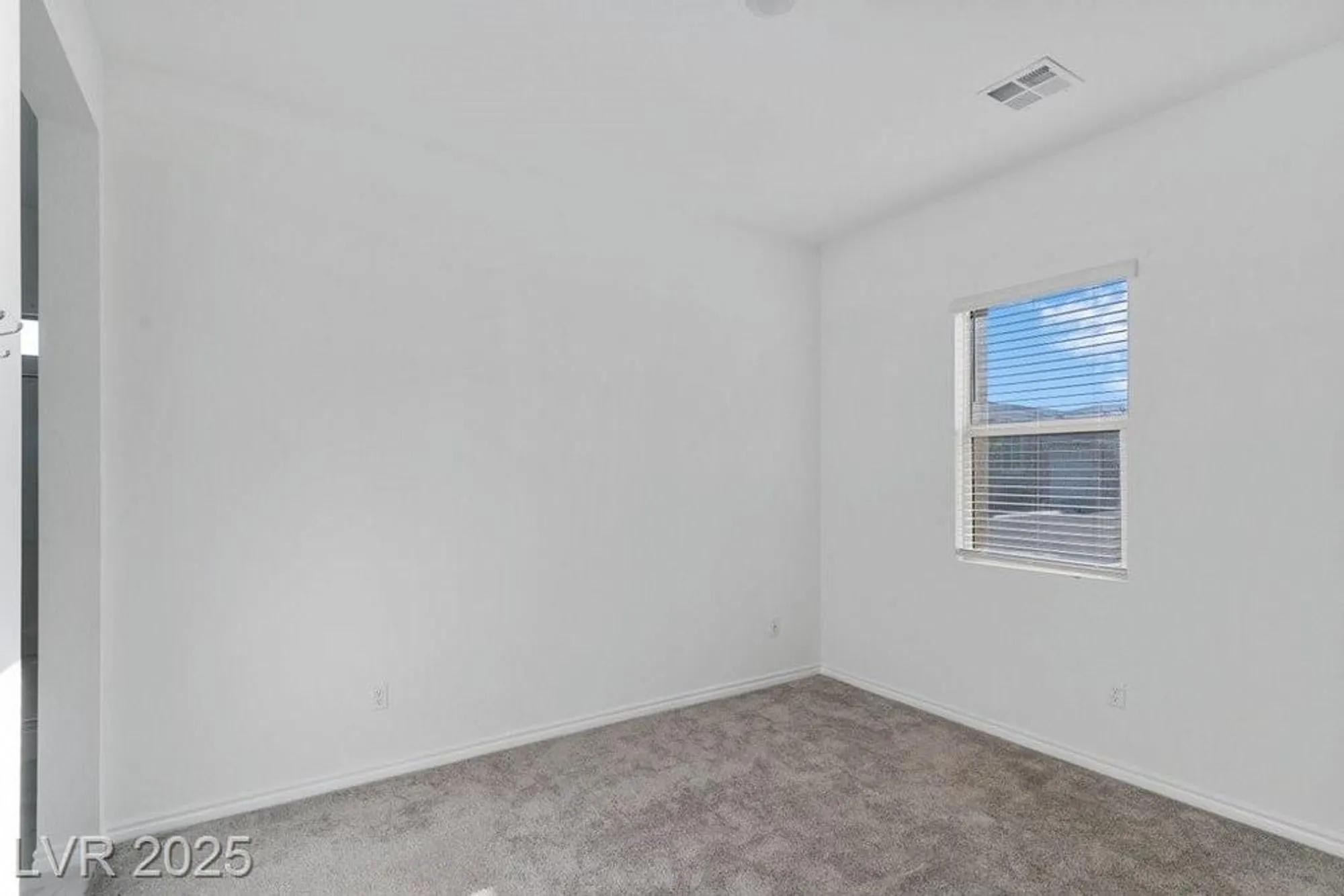 Property Slideshow image 17 of 36 | 925 allister fields ln, Las Vegas, NV, 89138