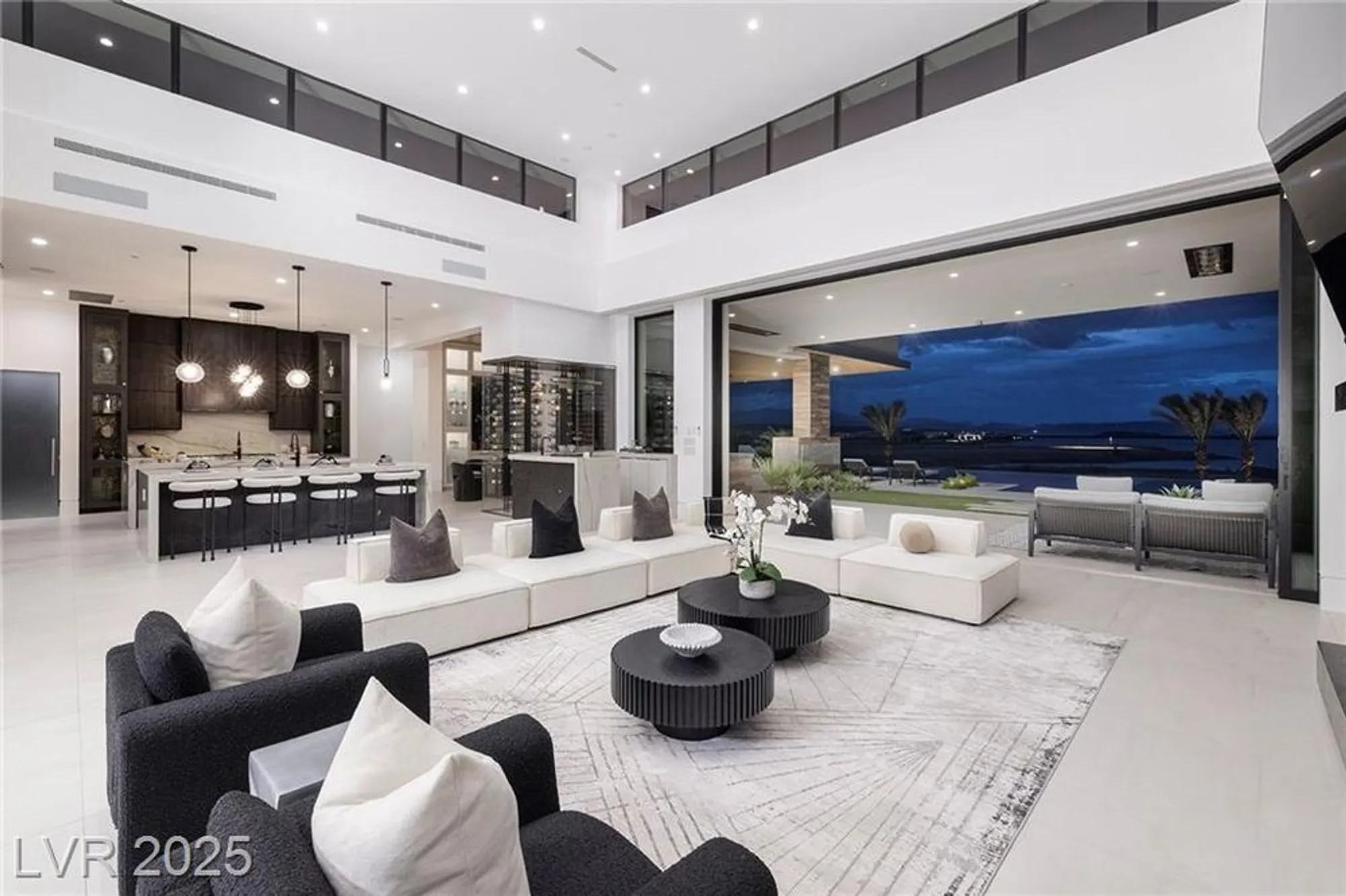 Property Slideshow image 16 of 66 | 12 rainbow point pl, Henderson, NV, 89011