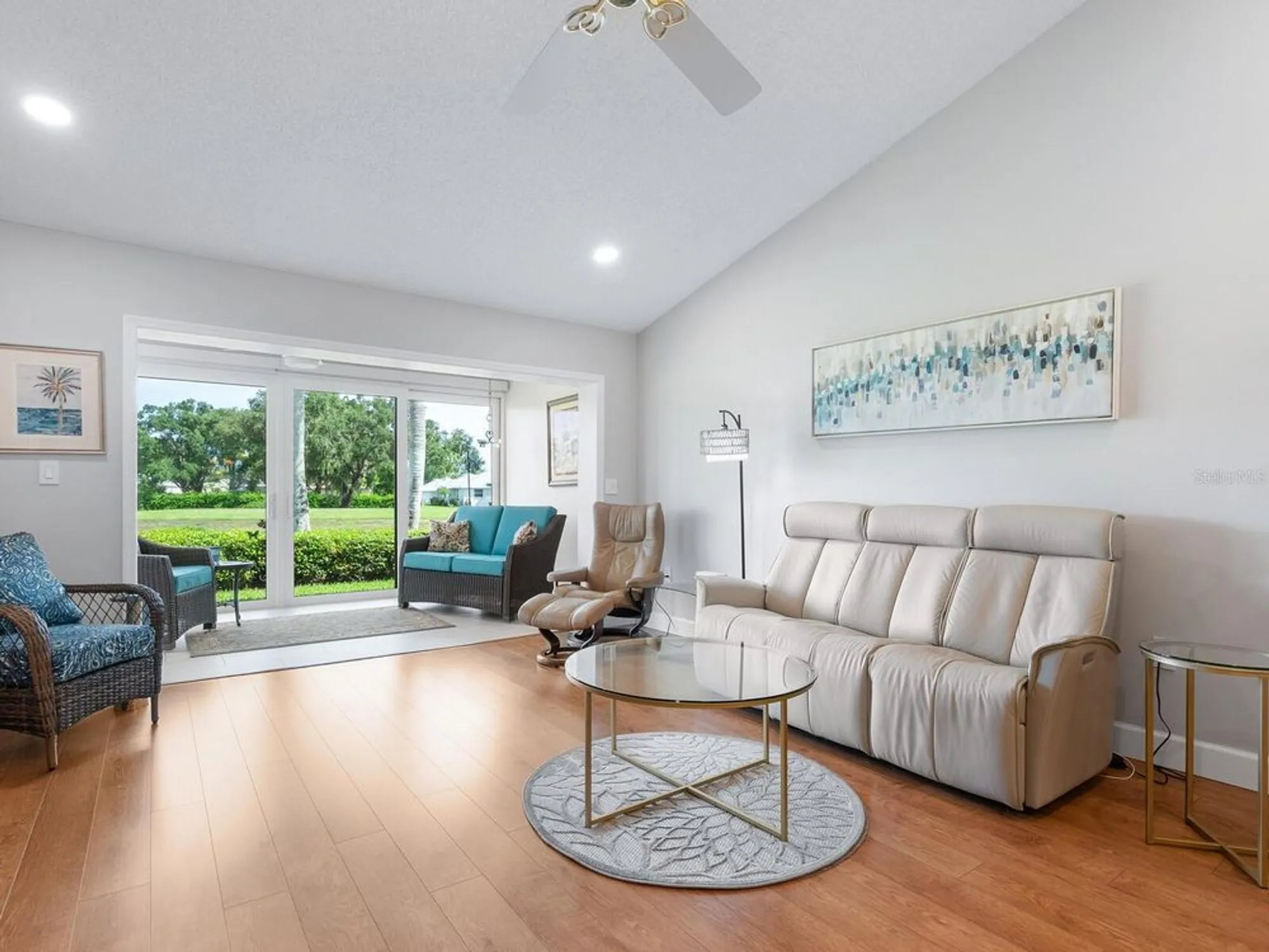 Property Slideshow image 10 of 73 | 6103 clubside dr # 6103, Sarasota, FL, 34243