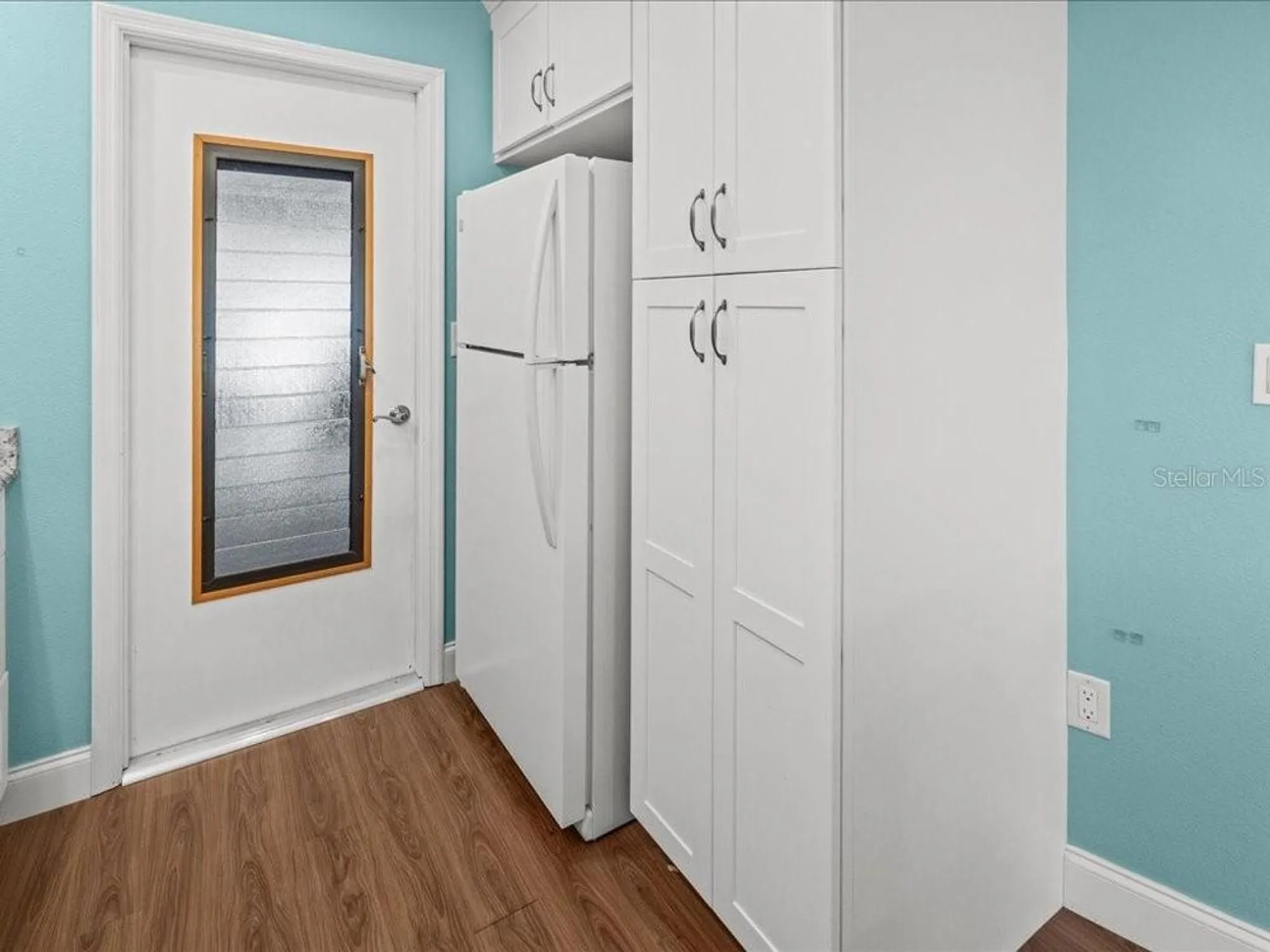 Property Slideshow image 14 of 50 | 515 wekiva river ct 81, Englewood, FL, 34223