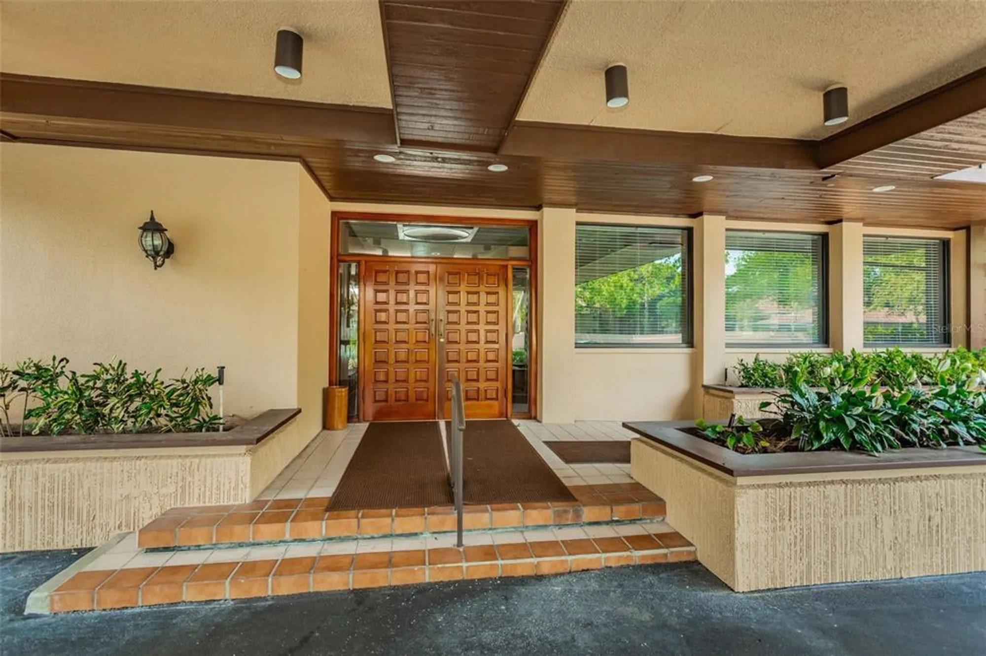 Property Slideshow image 40 of 57 | 3062 eastland blvd unit 402, Clearwater, FL, 33761