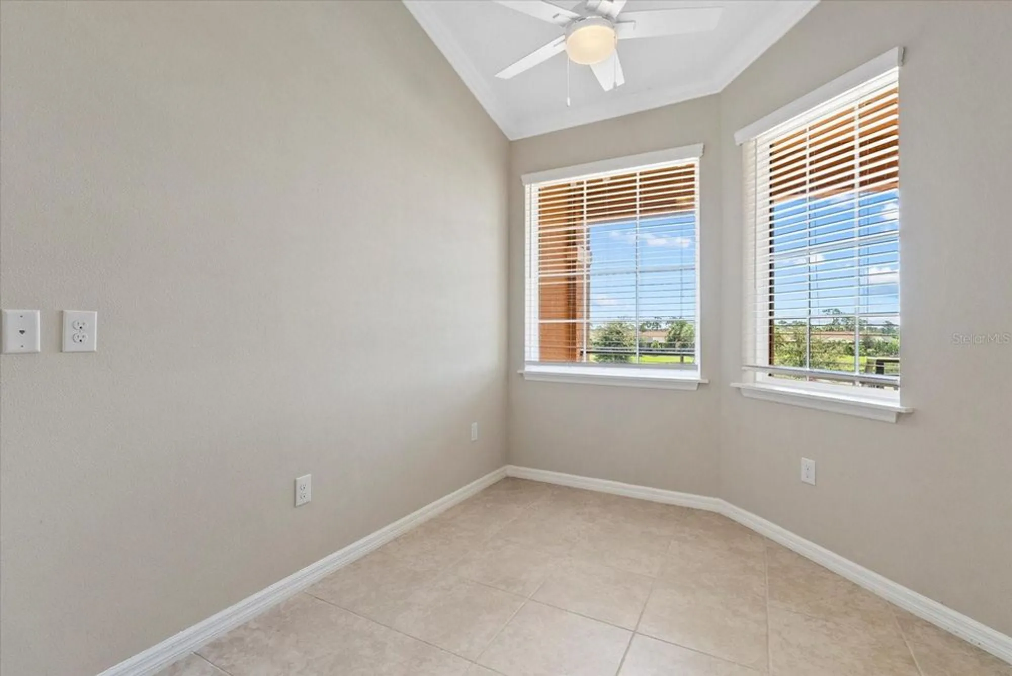 Property Slideshow image 5 of 47 | 12401 osorio ct 203, Sarasota, FL, 34238