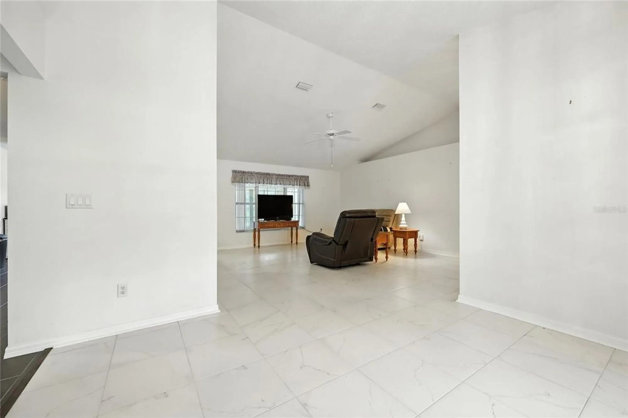 Property Slideshow image 10 of 43 | 10876 sw 53rd cir, Ocala, FL, 34476