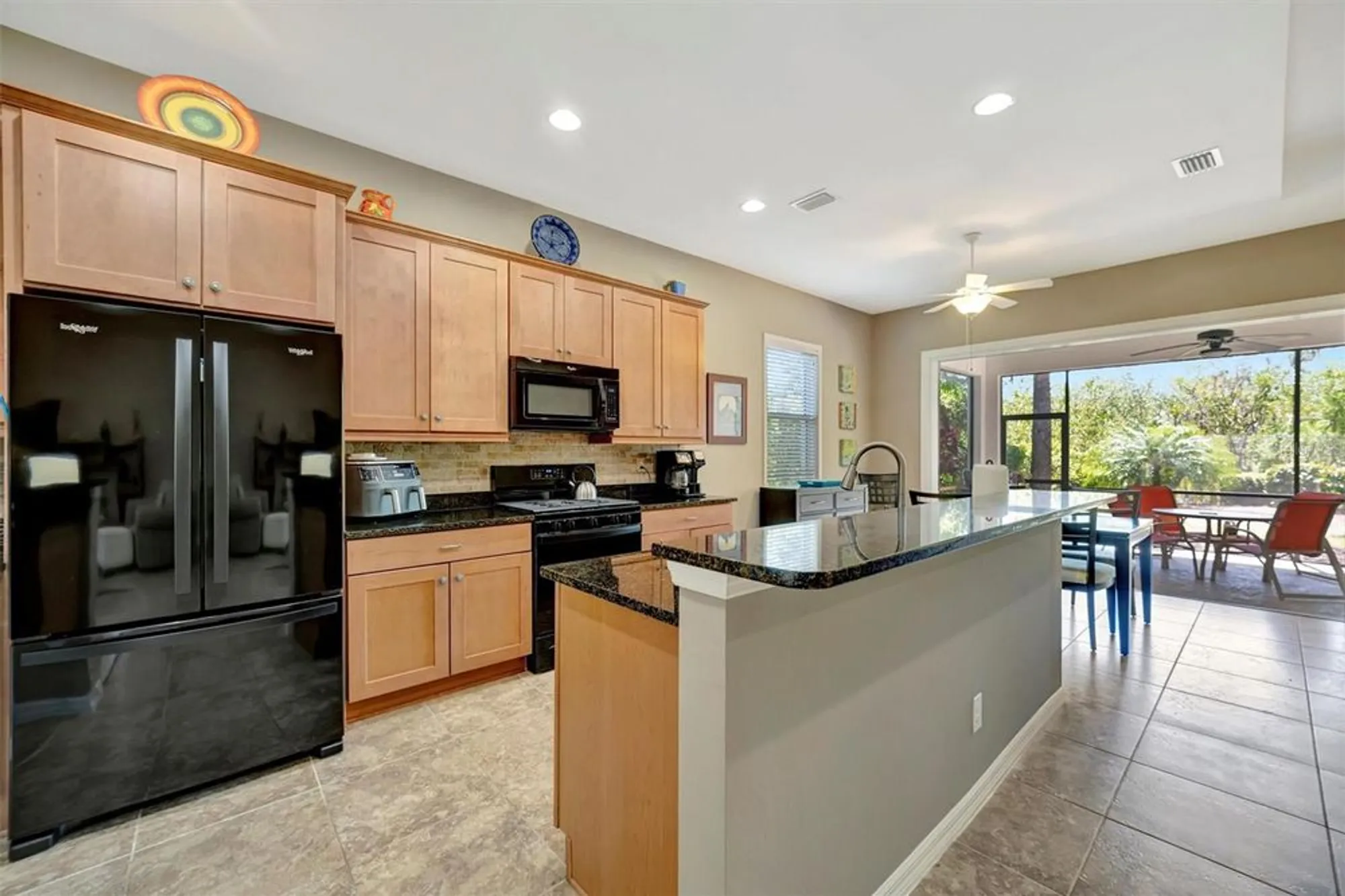 Property Slideshow image 13 of 78 | 5009 lake overlook ave, Bradenton, FL, 34208