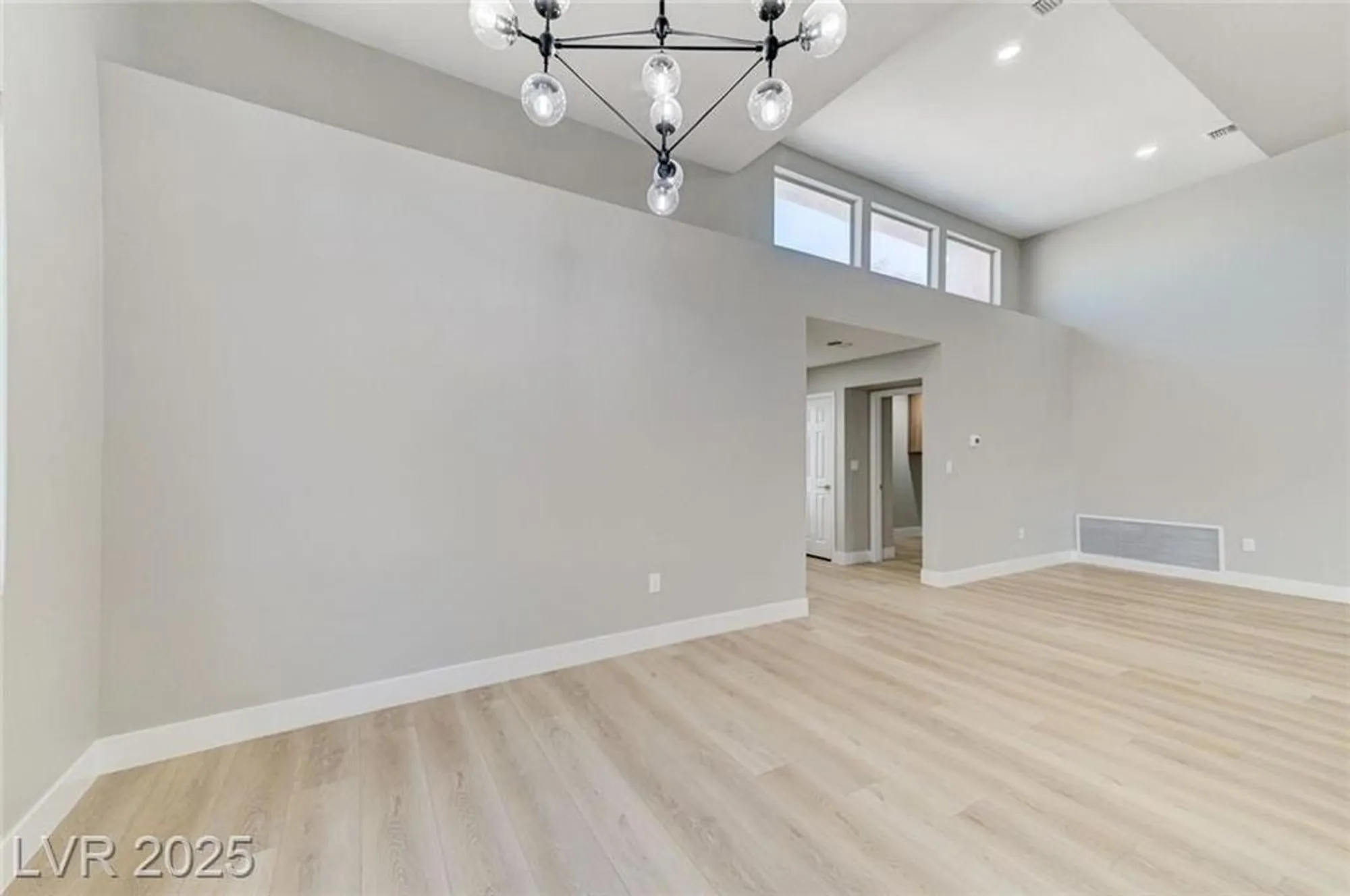 Property Slideshow image 20 of 75 | 9308 quail ridge dr, Las Vegas, NV, 89134