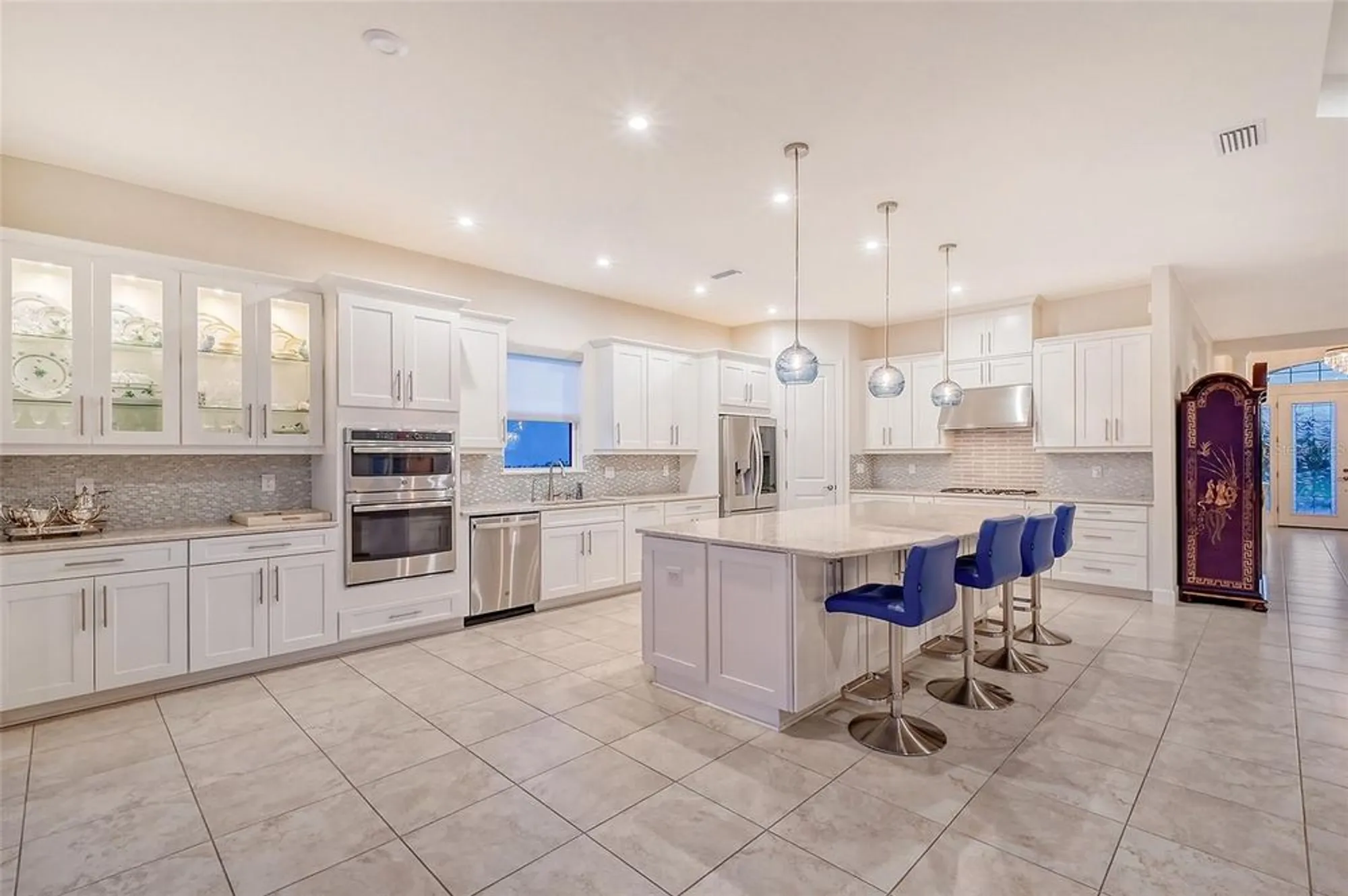 Property Slideshow image 8 of 51 | 15115 montello way, Lakewood Ranch, FL, 34211