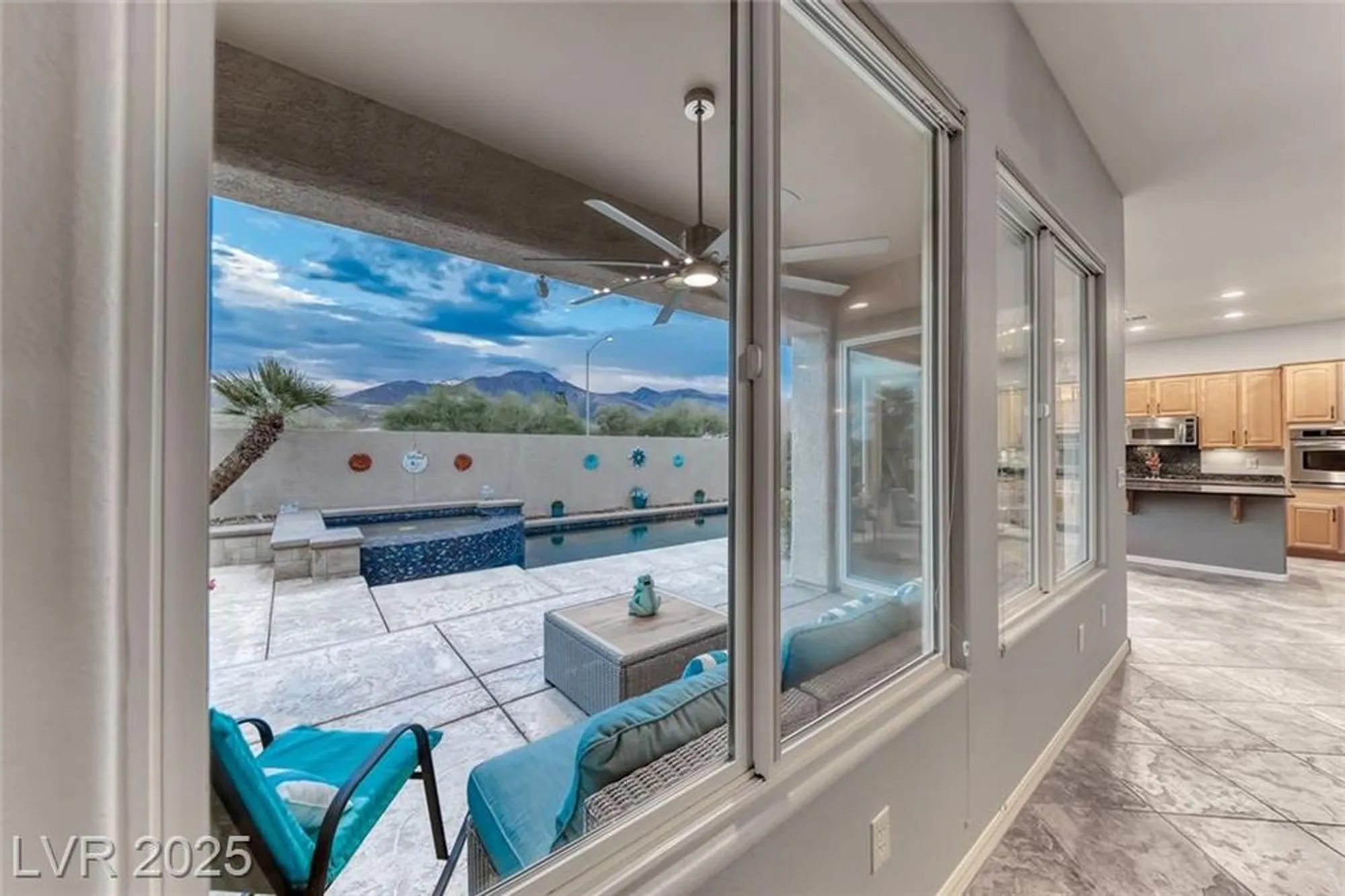 Property Slideshow image 10 of 67 | 2142 sandstone cliffs dr, Henderson, NV, 89044