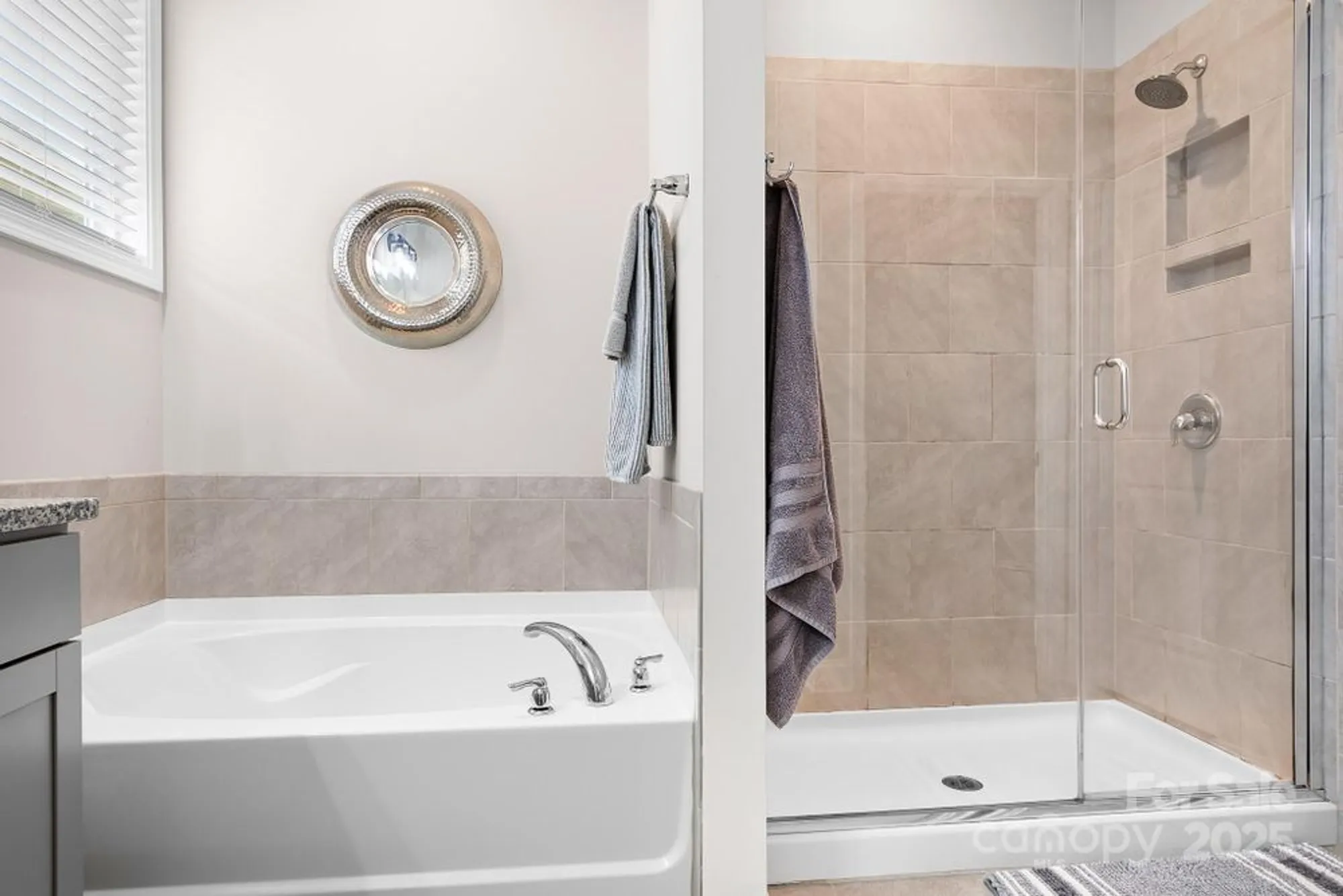 Property Slideshow image 14 of 31 | 3779 summer haven dr, Sherrills Ford, NC, 28673