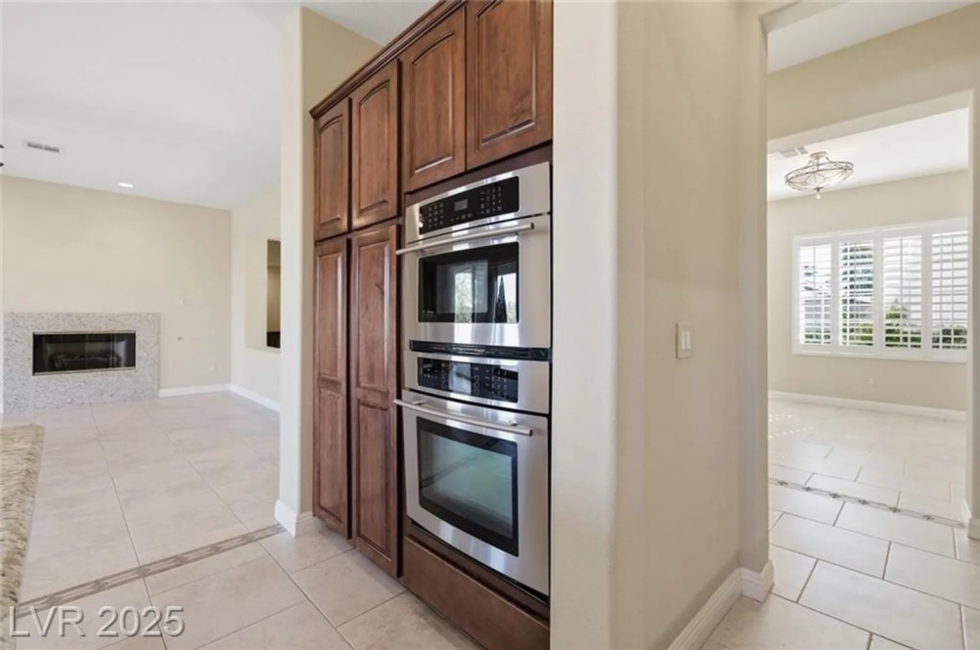 Property Slideshow image 28 of 84 | 10286 rio de thule ln, Las Vegas, NV, 89135