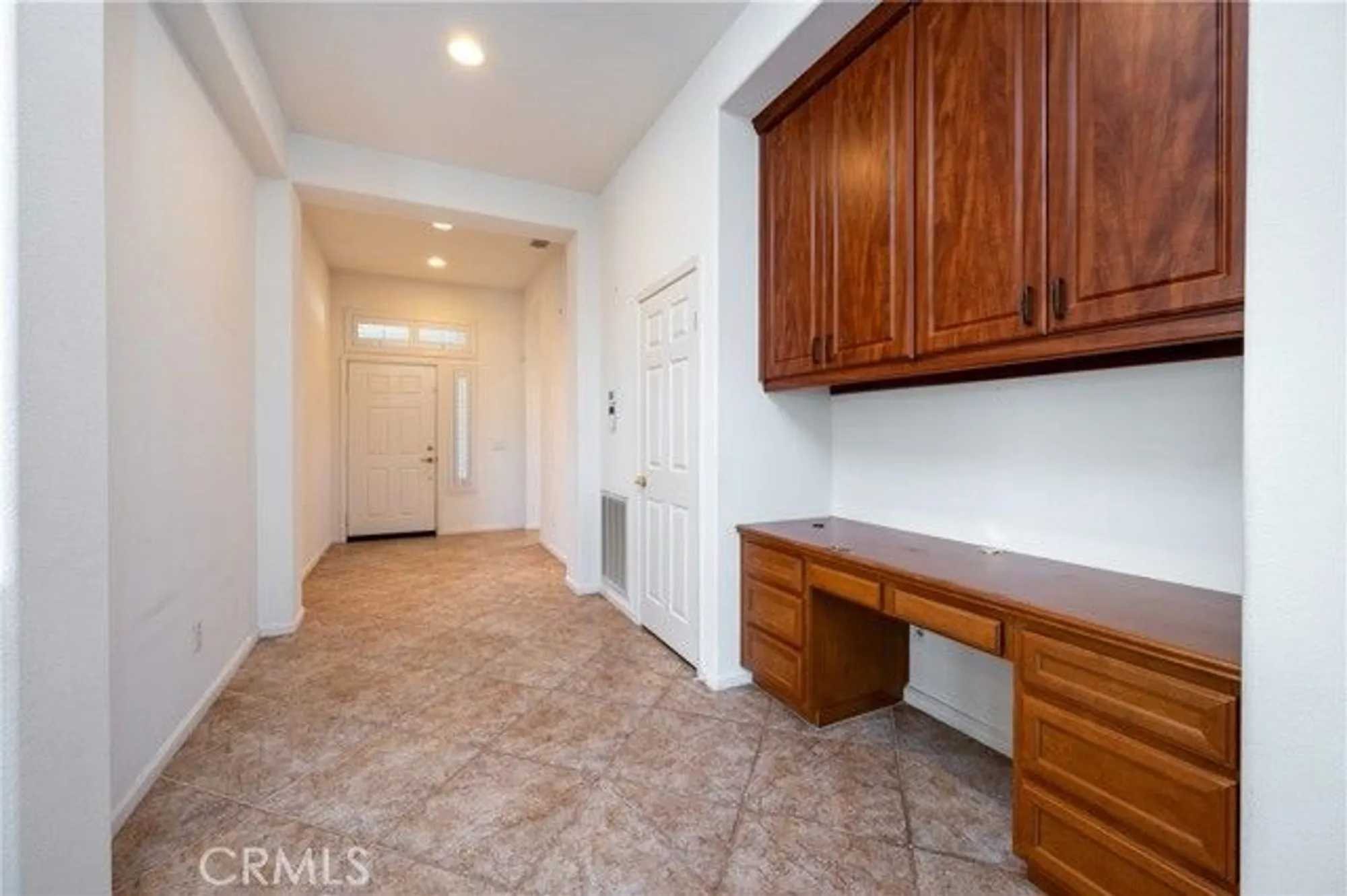 Property Slideshow image 5 of 43 | 9047 reserve dr, Corona, CA, 92883