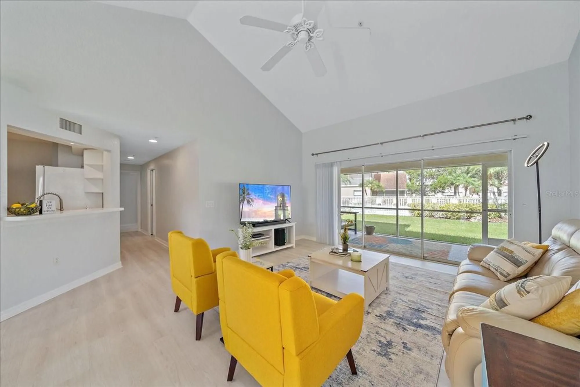 Property Slideshow image 6 of 36 | 7123 cedar hollow cir, Bradenton, FL, 34203