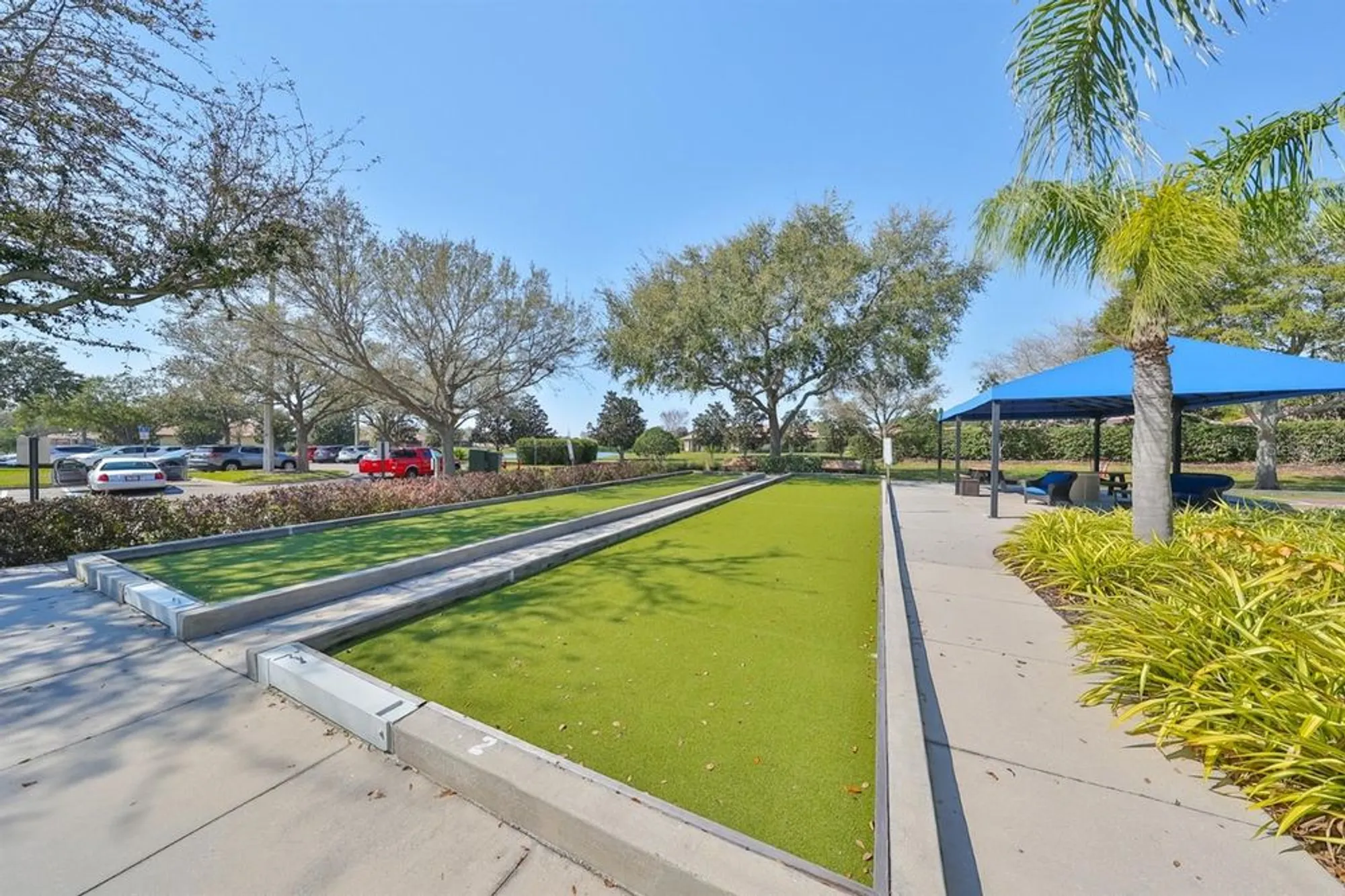 Property Slideshow image 24 of 32 | 239 mystic falls dr, Apollo Beach, FL, 33572