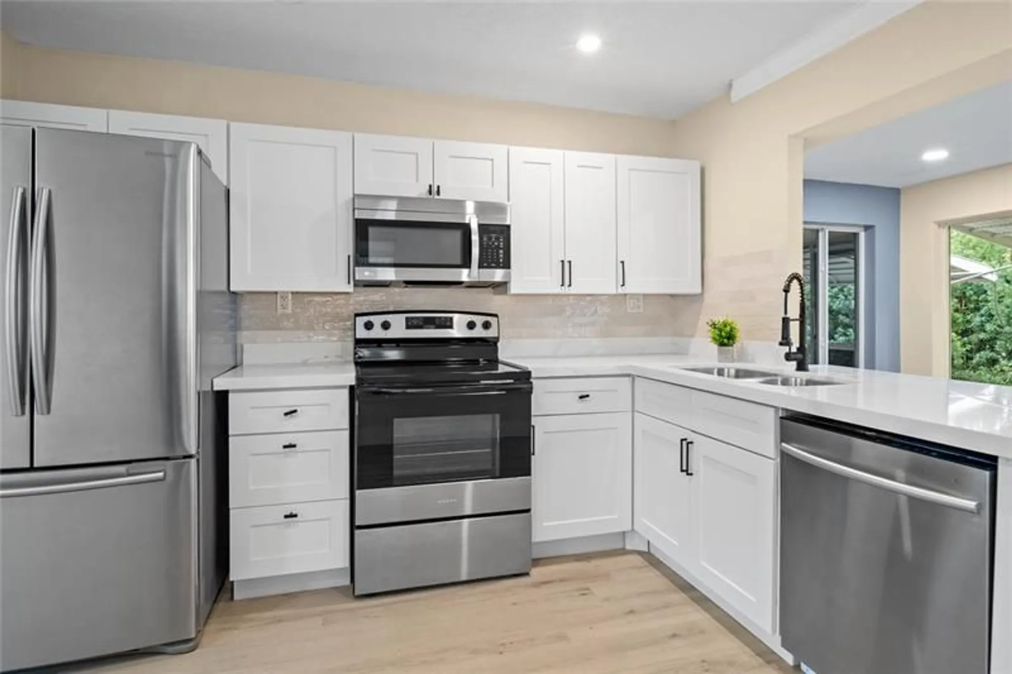 Property Slideshow image 30 of 31 | 4514 nw 49th dr, Tamarac, FL, 33319