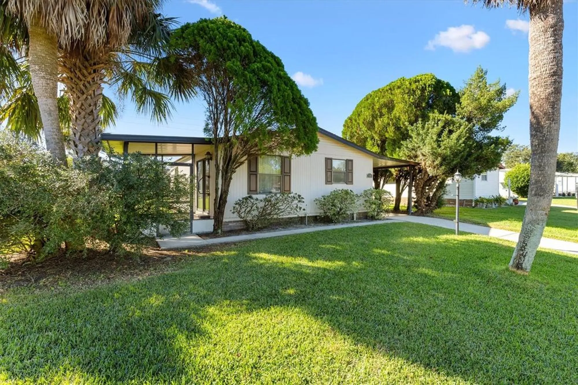 Property Slideshow image 2 of 35 | 610 tarrson blvd, The Villages, FL, 32159