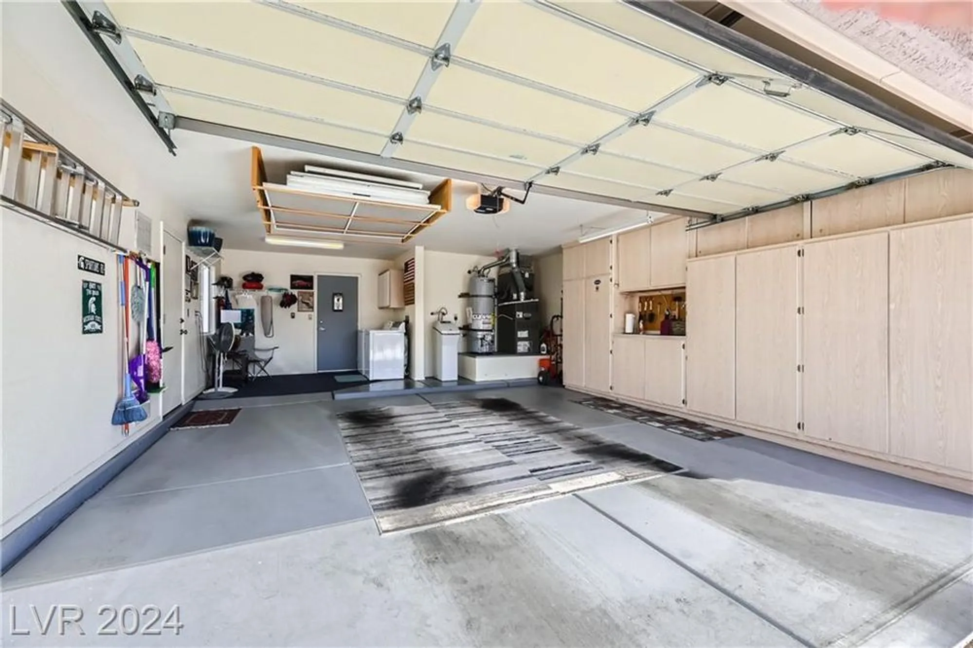 Property Slideshow image 26 of 36 | 9400 grand mesa dr, Las Vegas, NV, 89134