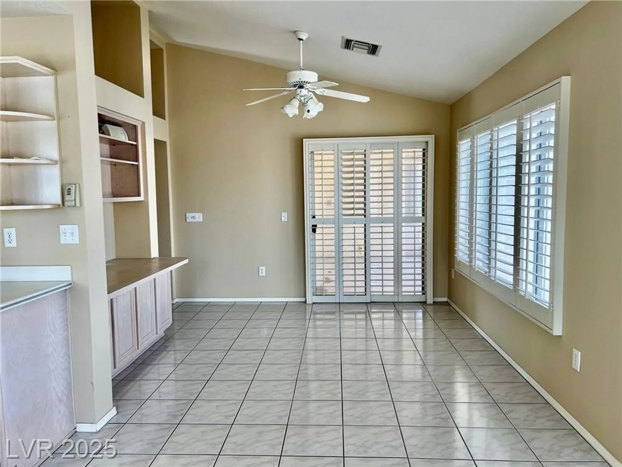 Property Slideshow image 7 of 23 | 3004 lotus hill dr, Las Vegas, NV, 89134
