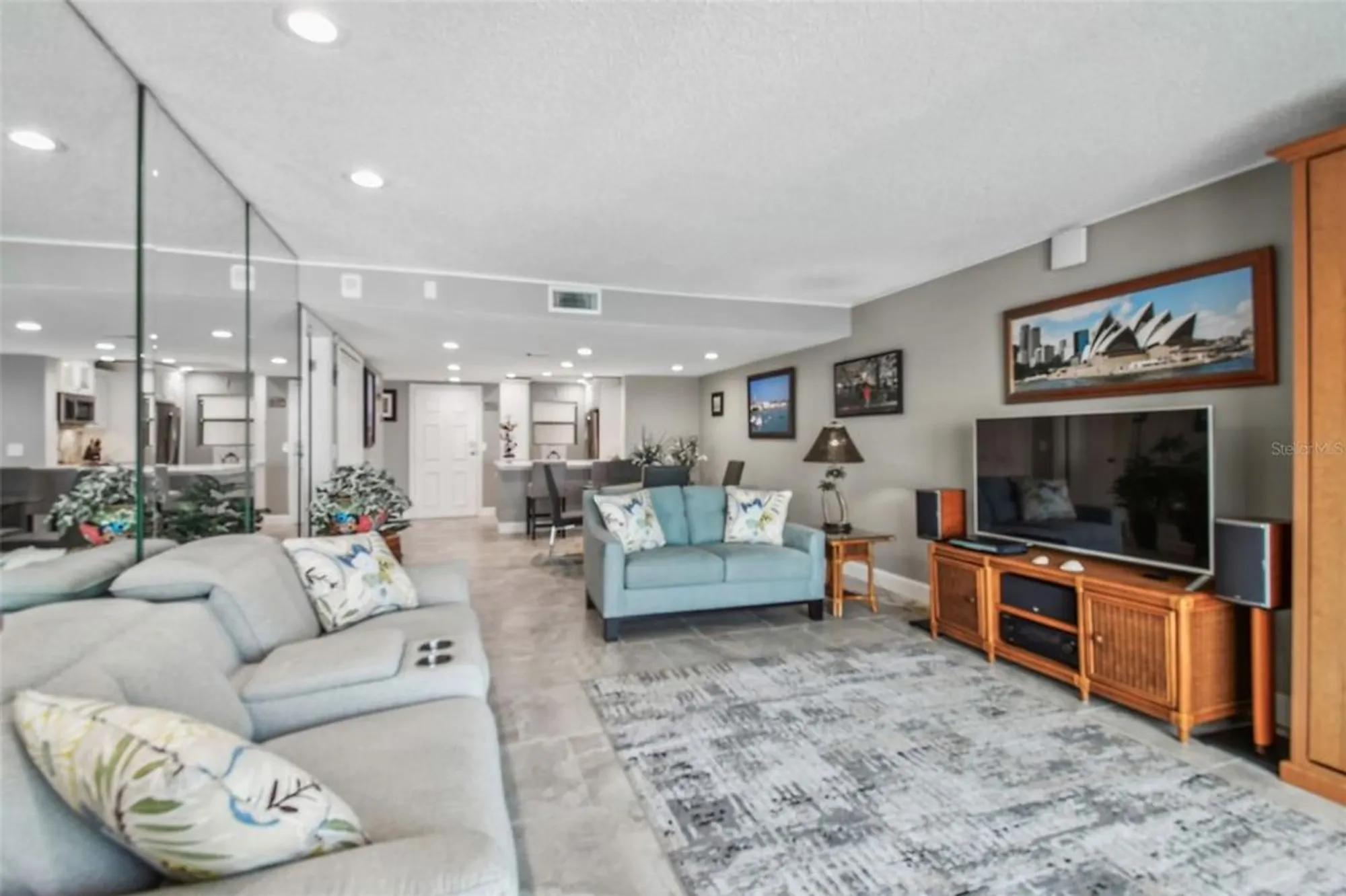 Property Slideshow image 31 of 73 | 7300 sun island dr 1705, South Pasadena, FL, 33707