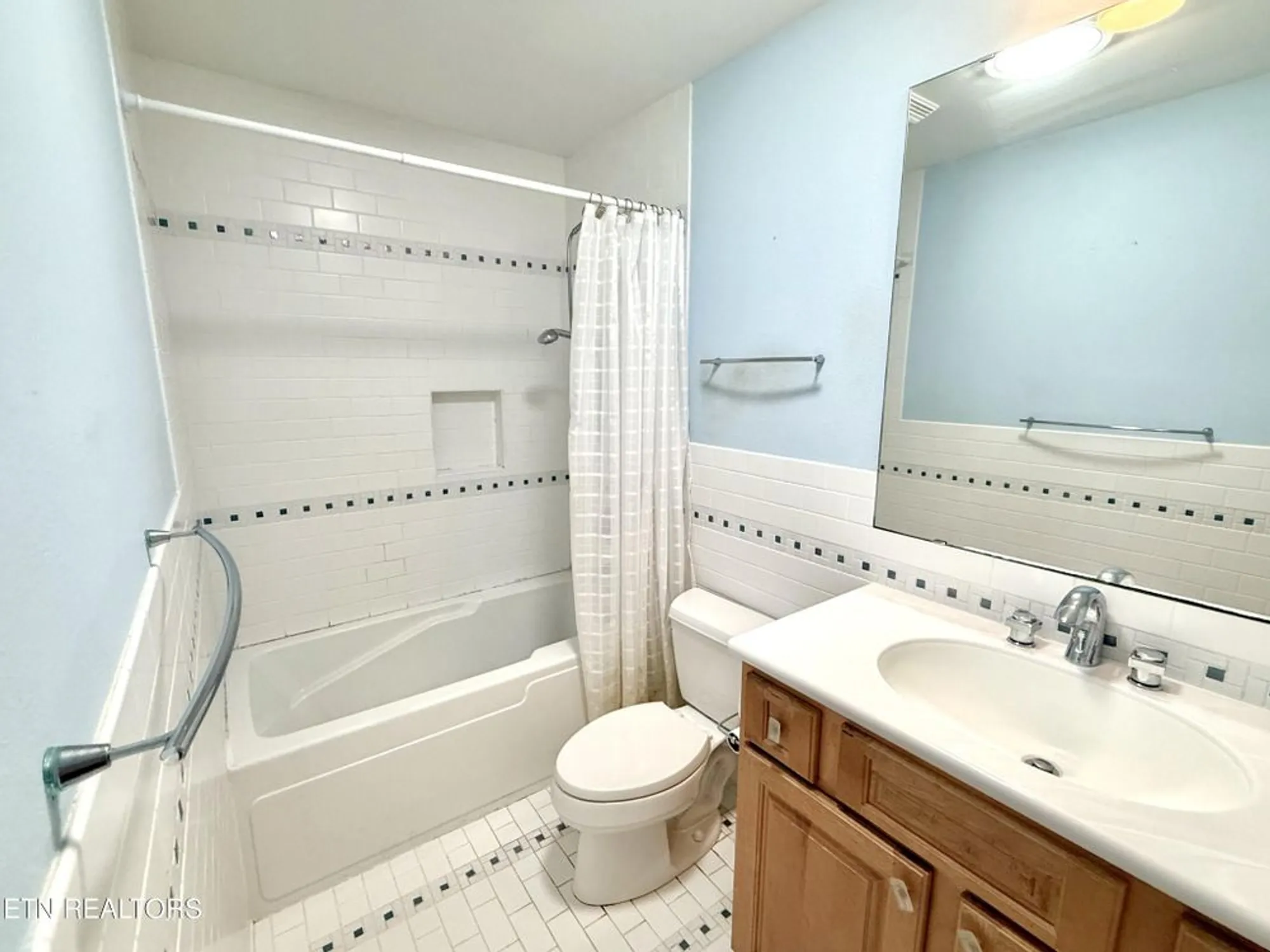 Property Slideshow image 27 of 55 | 17 kenwood ct, Crossville, TN, 38558