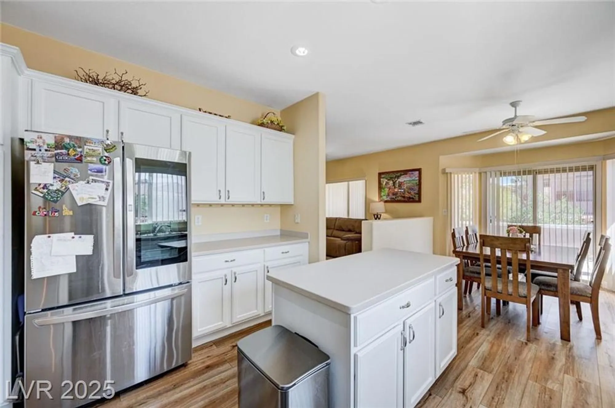 Property Slideshow image 17 of 60 | 580 carmel mesa dr, Henderson, NV, 89012