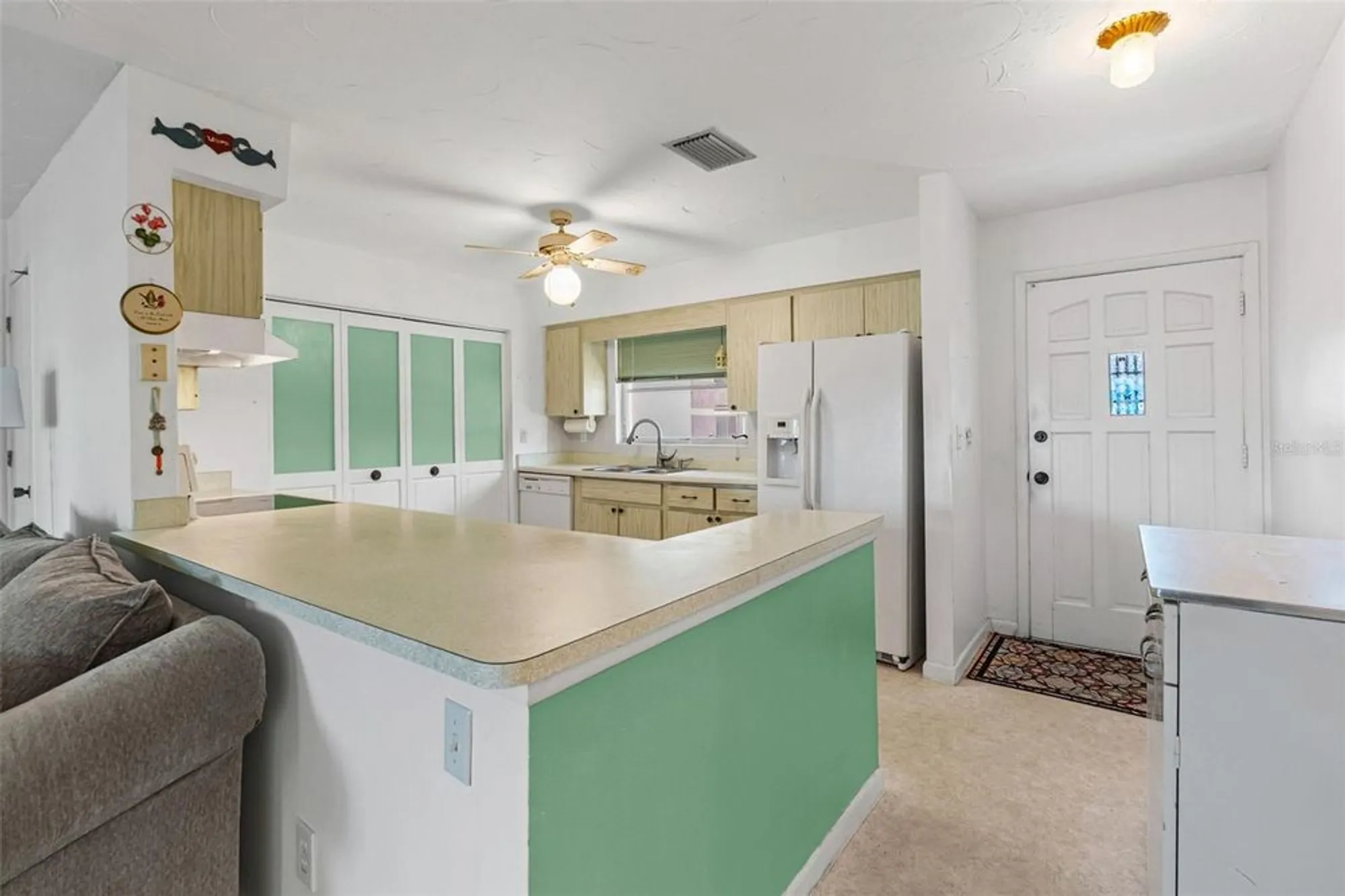 Property Slideshow image 10 of 37 | 4606 tippecanoe trl 119, Sarasota, FL, 34233