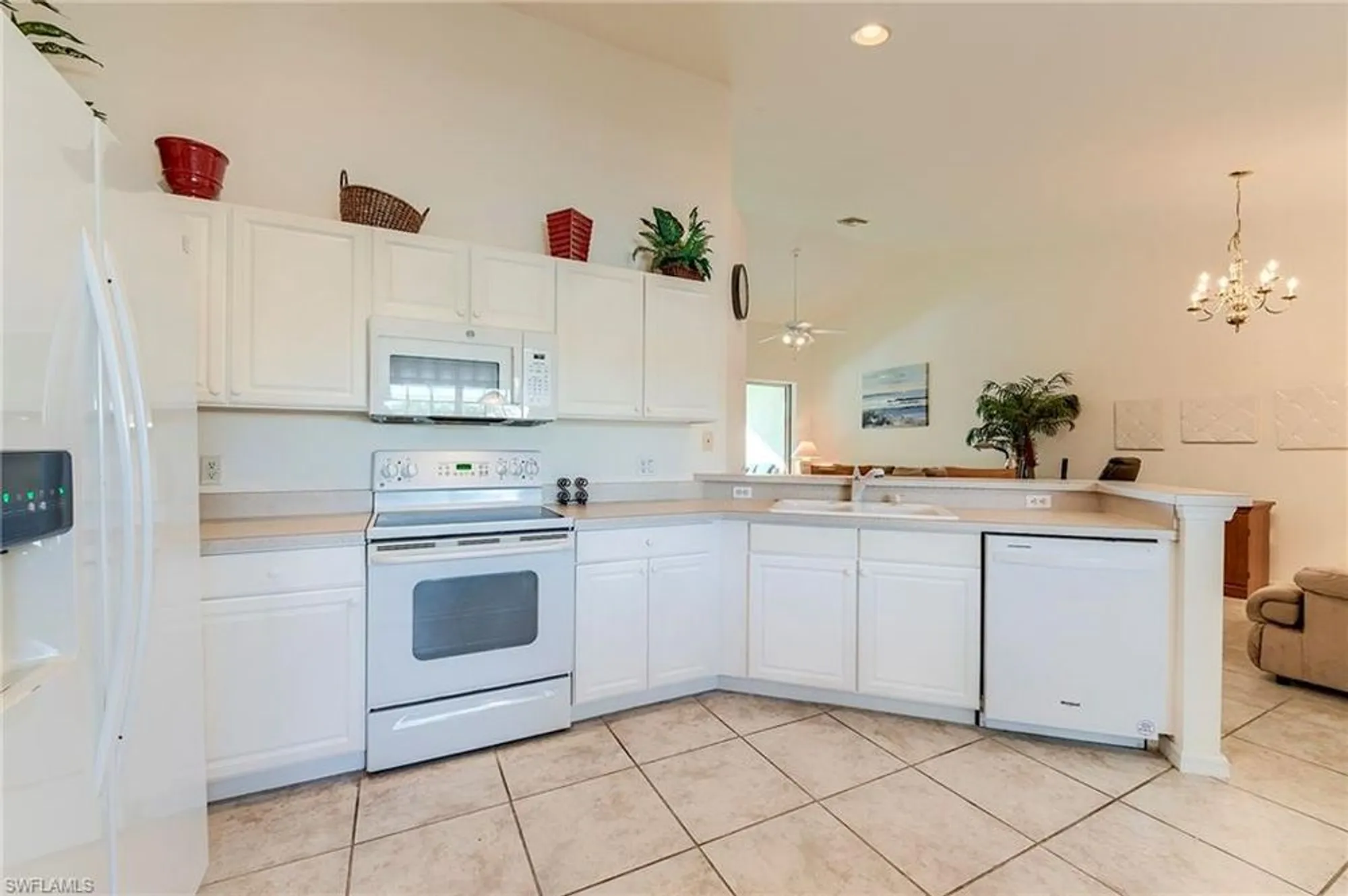 Property Slideshow image 5 of 27 | 10119 colonial country club blvd 1903, Fort Myers, FL, 33913