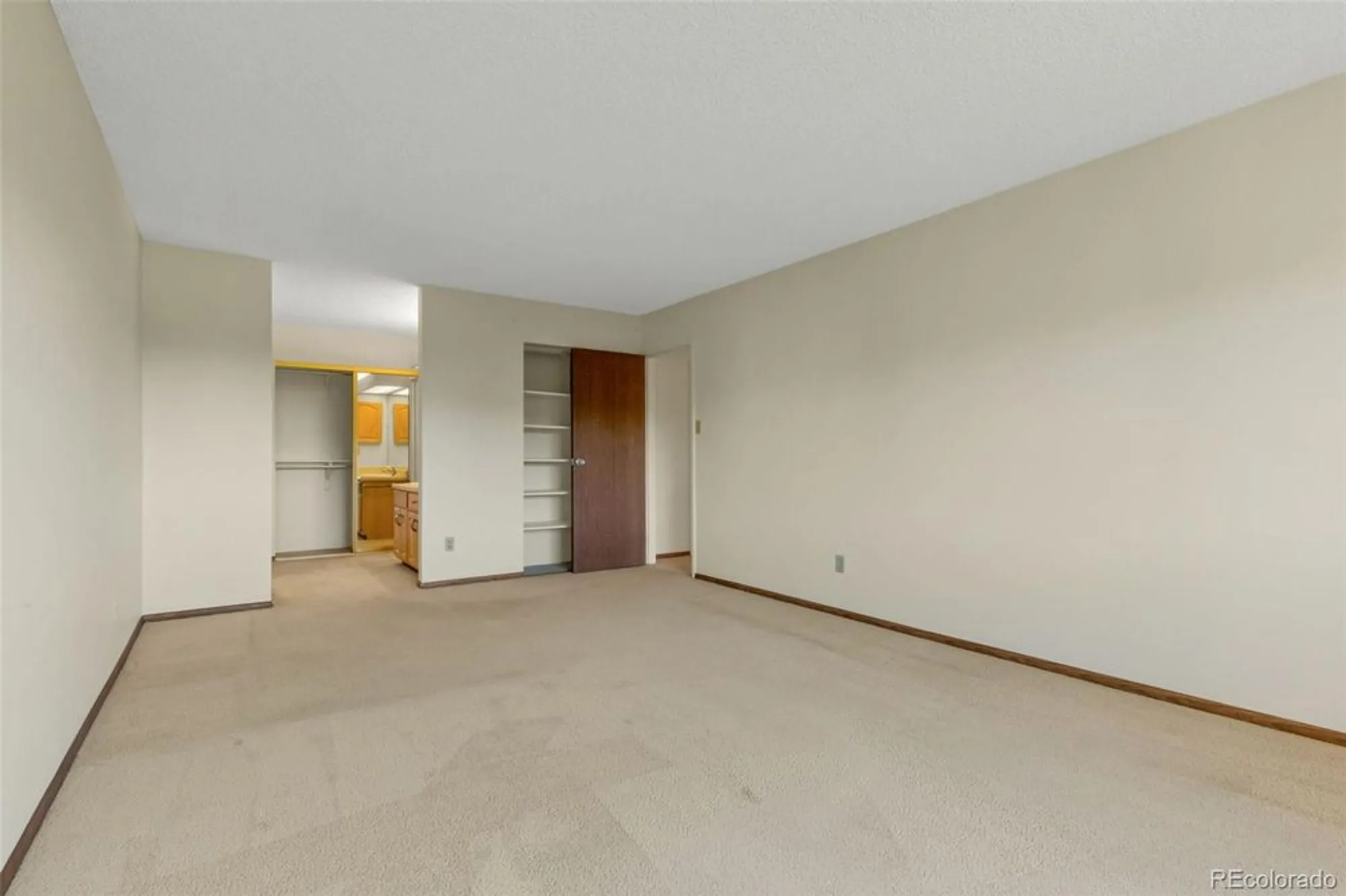Property Slideshow image 23 of 47 | 14102 e linvale pl 501, Aurora, CO, 80014