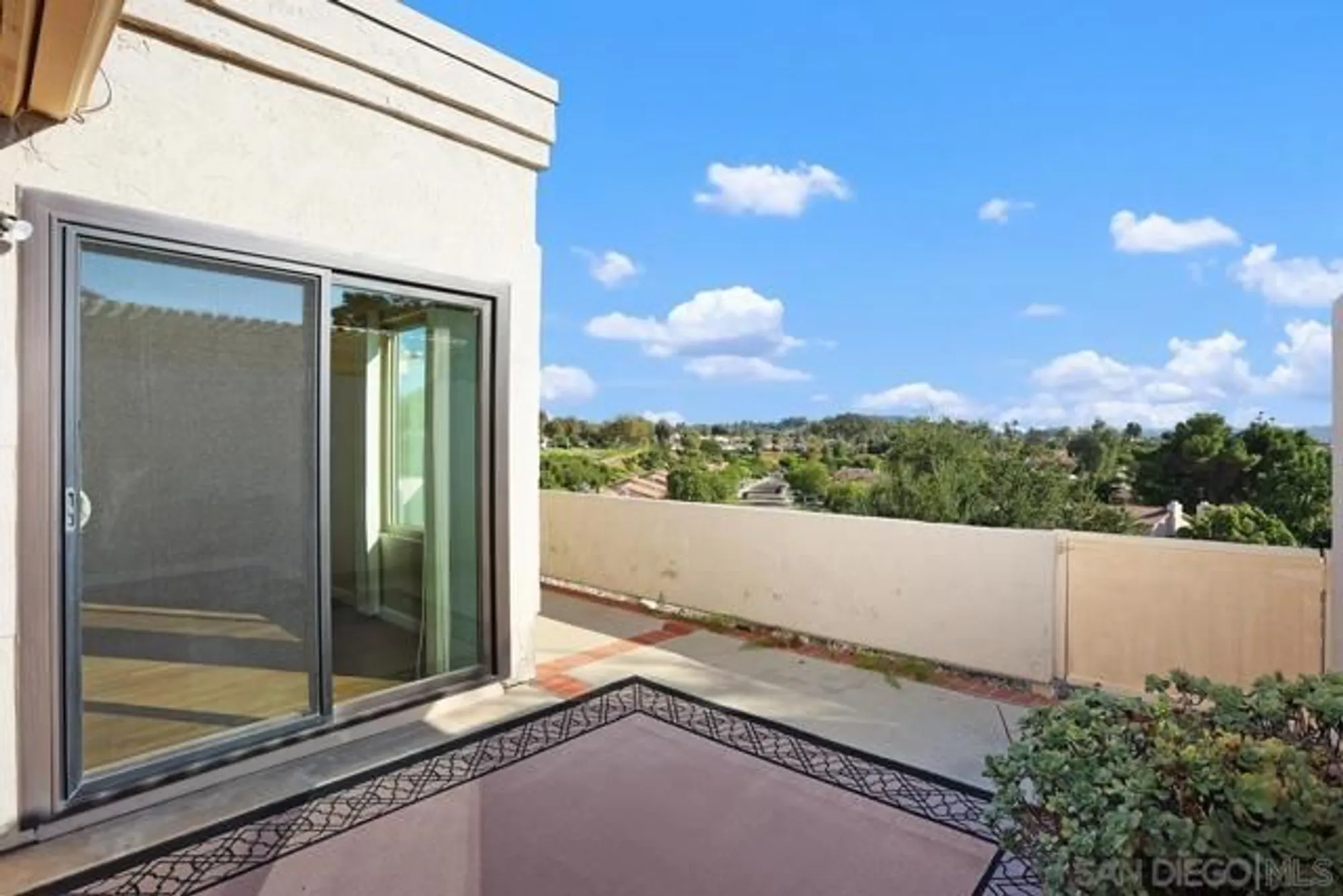 Property Slideshow image 18 of 50 | 12725 via nasca, San Diego, CA, 92128